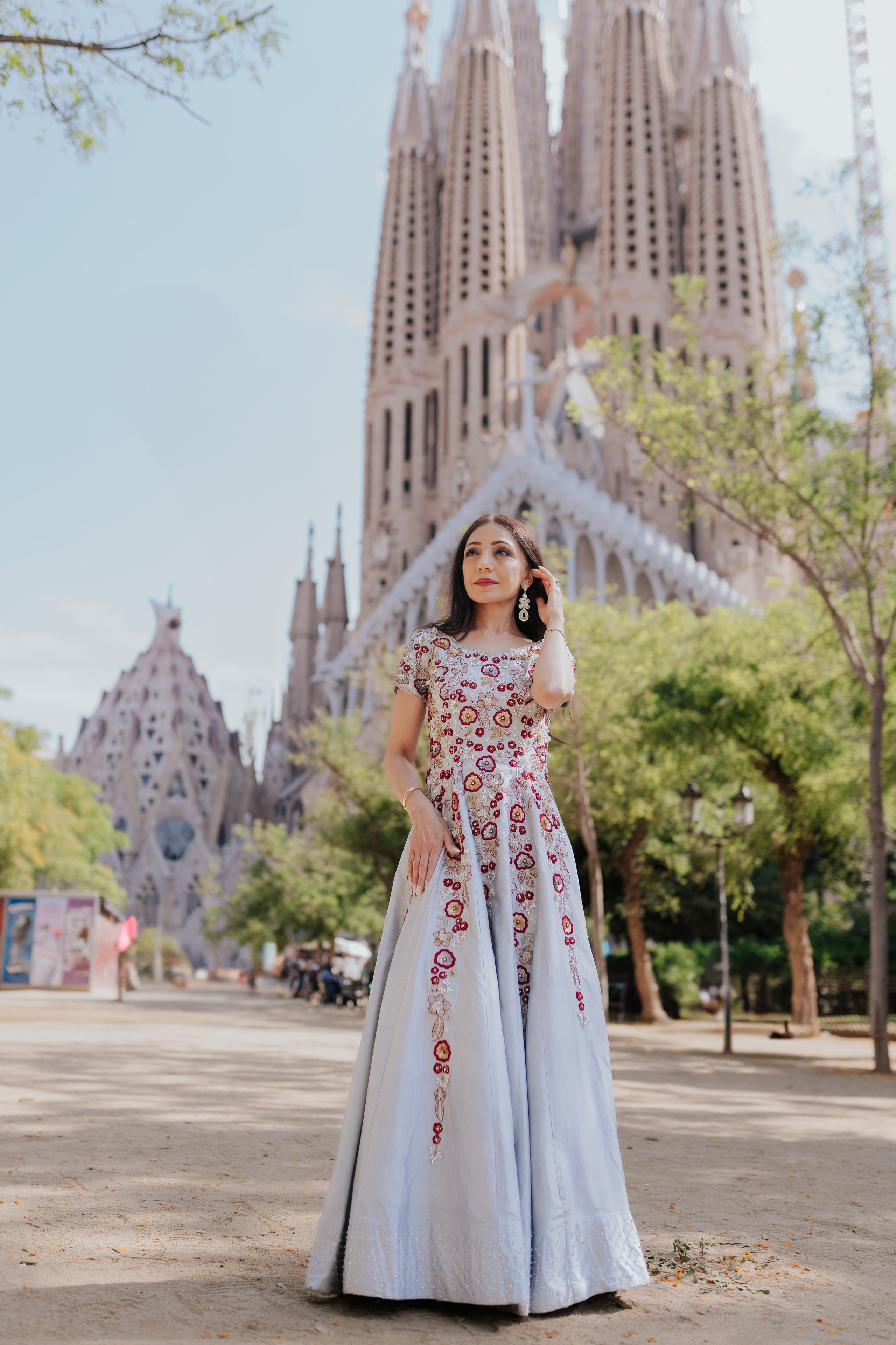 Barcelona Wow Dress Photoshoot Ideas — Photographer in Barcelona Spain