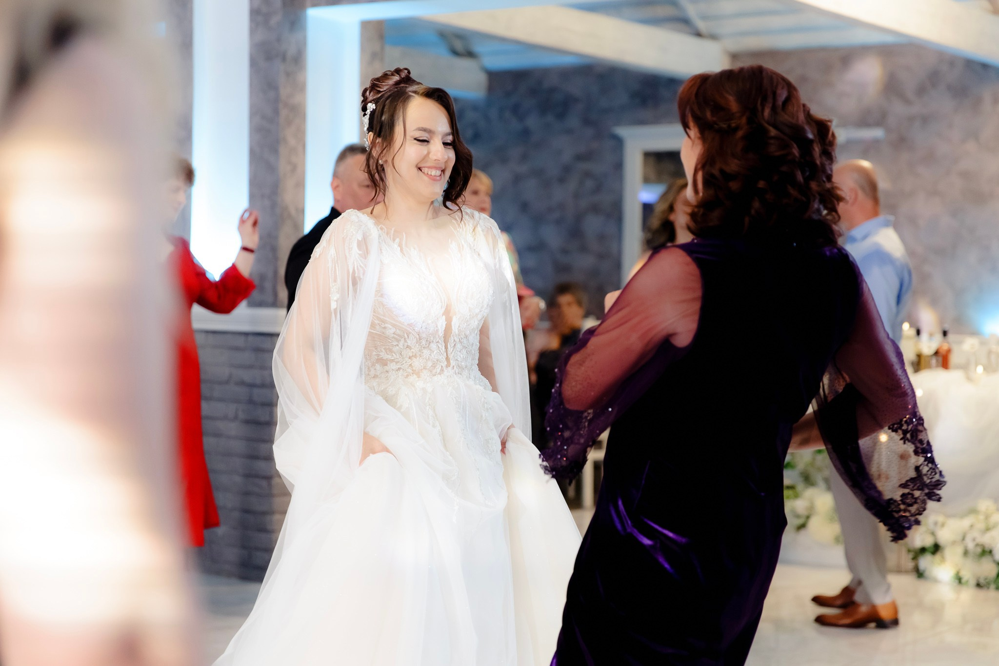 Ioana & Ionuț | Nuntă de poveste la Păstrăvăria Poiana din Mălini județul Suceava. Servicii foto-video profesionale, pentru momente de neuitat