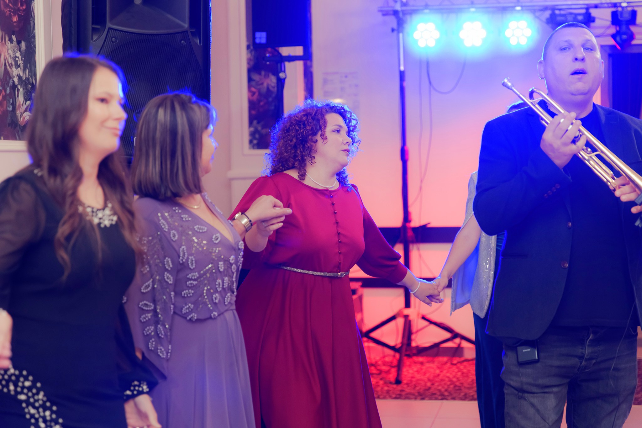 Mihai & Oana. Servicii foto-video profesionale, pentru momente de neuitat