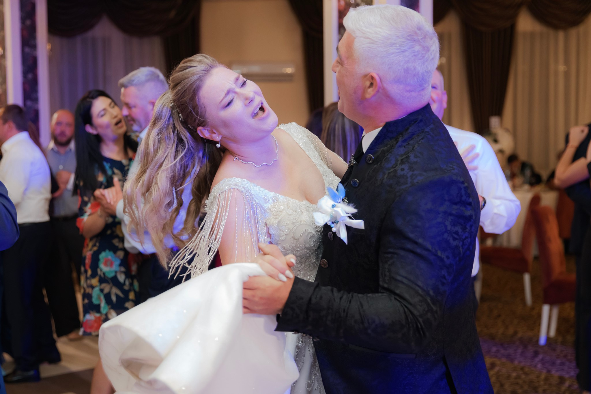 Mihai & Oana. Servicii foto-video profesionale, pentru momente de neuitat