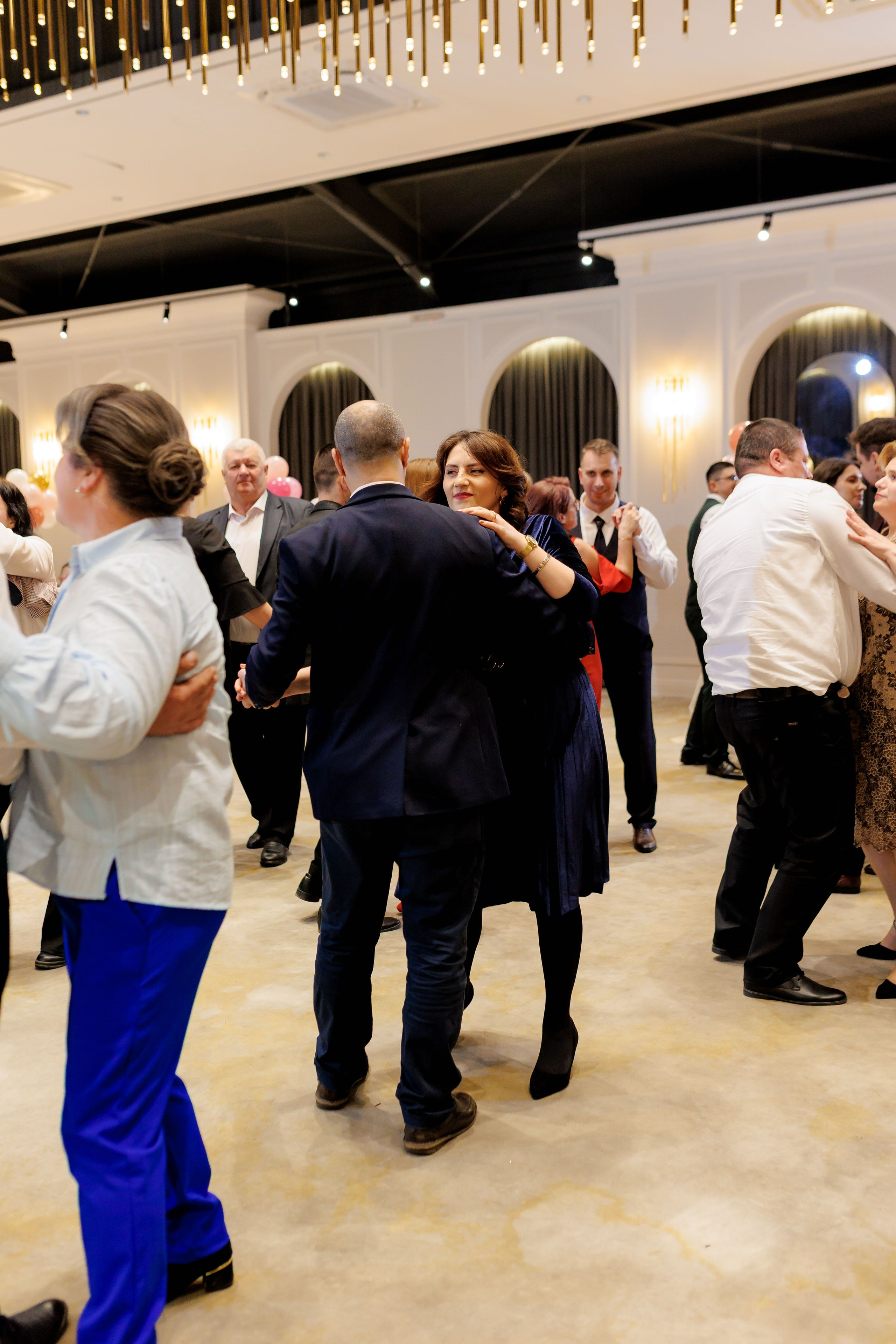 Povestea voastră, regizată de noi |Cristi Turculet Videograf Nuntă Suceava | wedding highlight. Servicii foto-video profesionale, pentru momente de neuitat