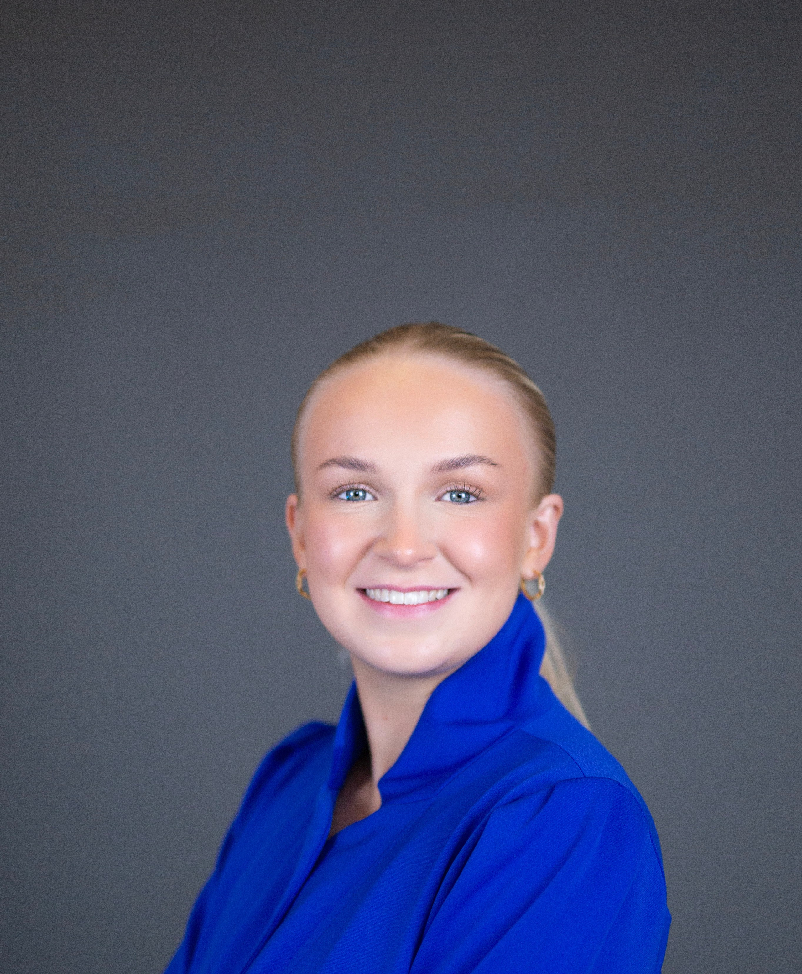 Lea. Family and real state photographer in Haugesund Dina Vikra