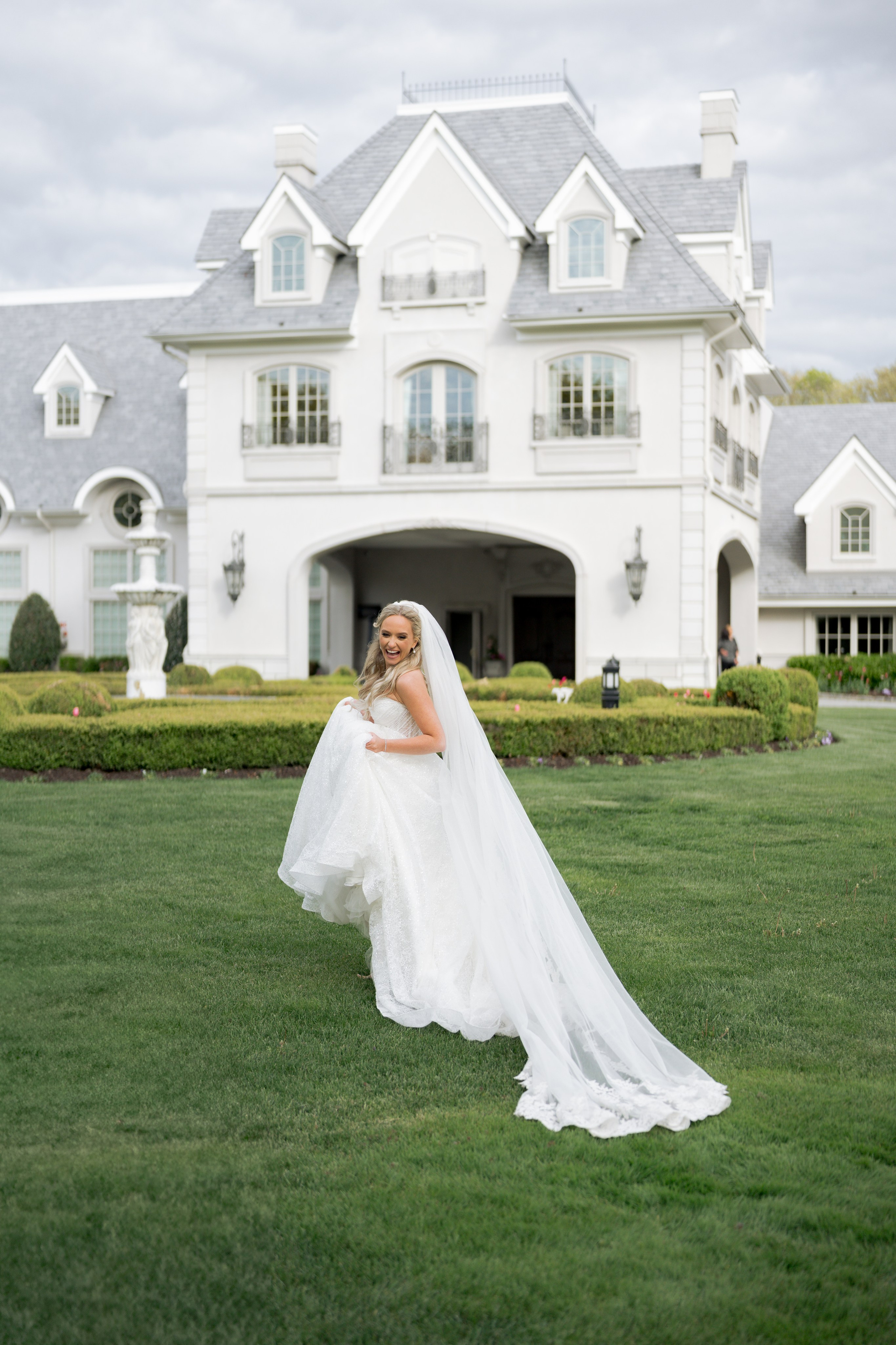 Contact. Anna Krasnova Wedding photographer