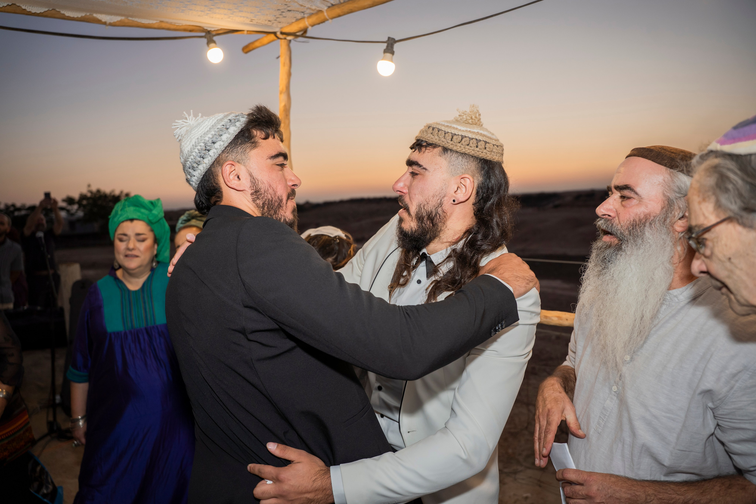 אביה ואחיה. יוסף מזרחי צילום חתונה, ברית וזוגיות. צלם מקצועי שאוהב להוציא אתכם הכי יפים ברגעים הכי מרגשים