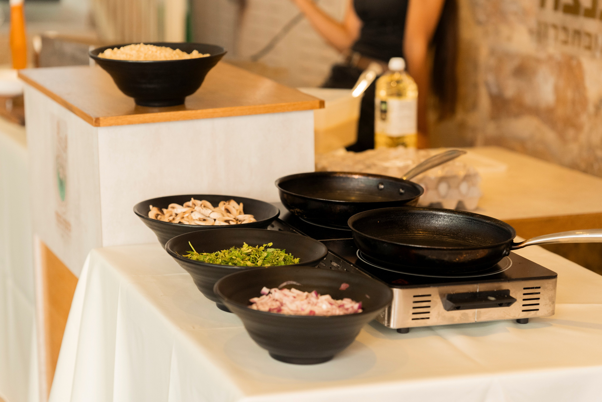 הנחת התפילין רפאל לוי. יוסף מזרחי צילום חתונה, ברית וזוגיות. צלם מקצועי שאוהב להוציא אתכם הכי יפים ברגעים הכי מרגשים