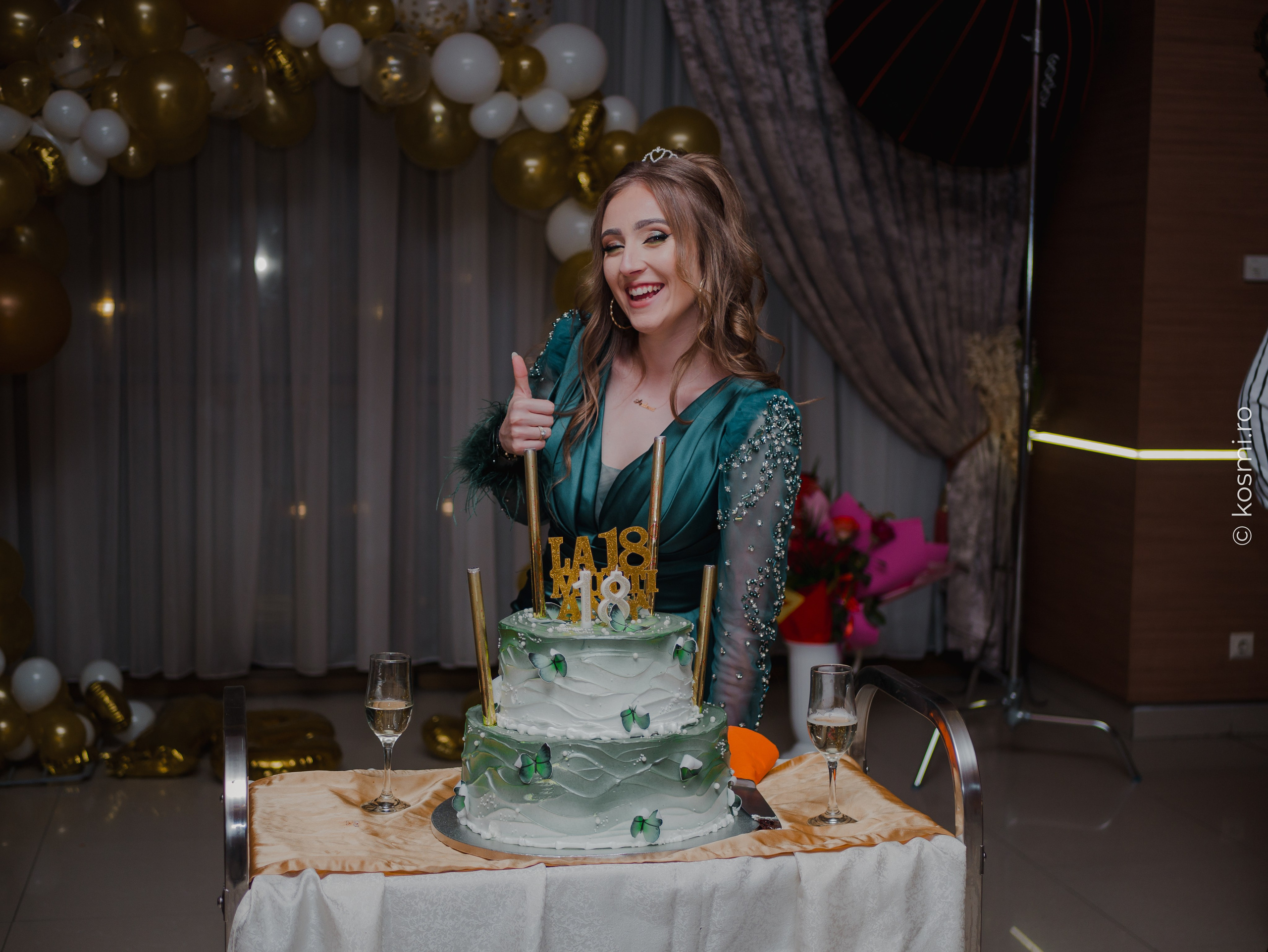 Majorat Andreea. Kosmi