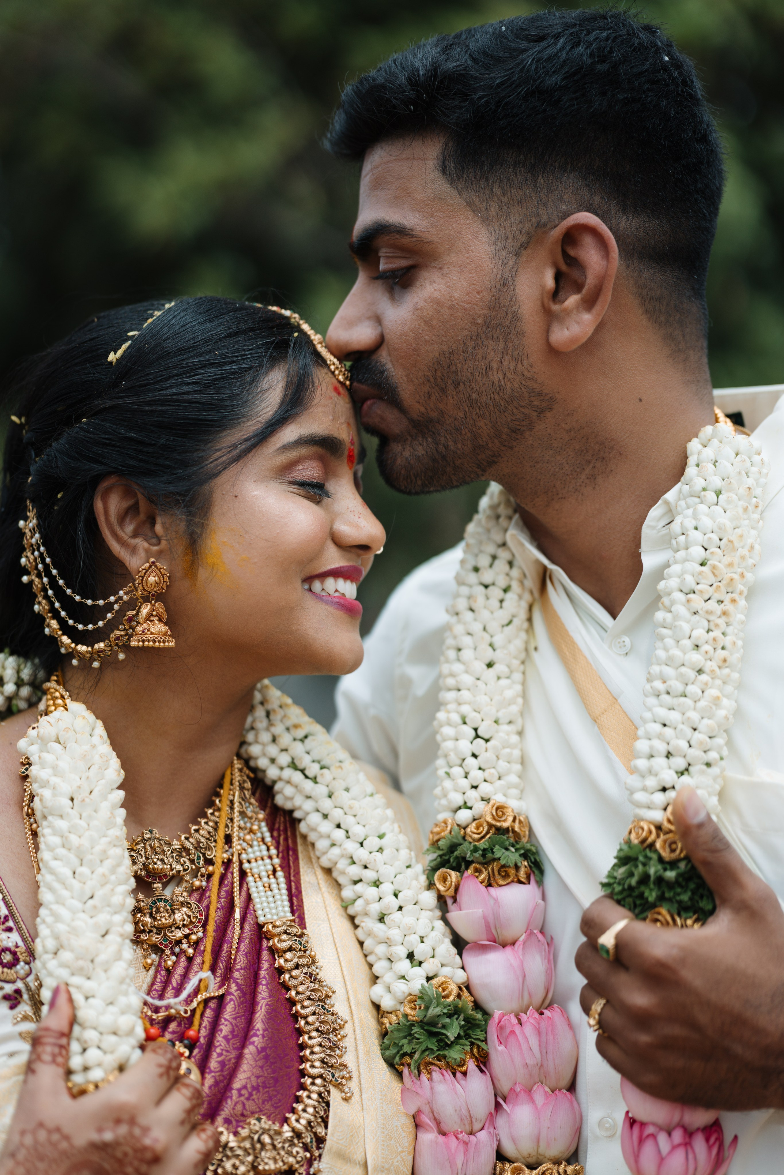 THANUJA X PRAVEEN. The Light Story | Wedding Photography in Mysuru, Karnataka