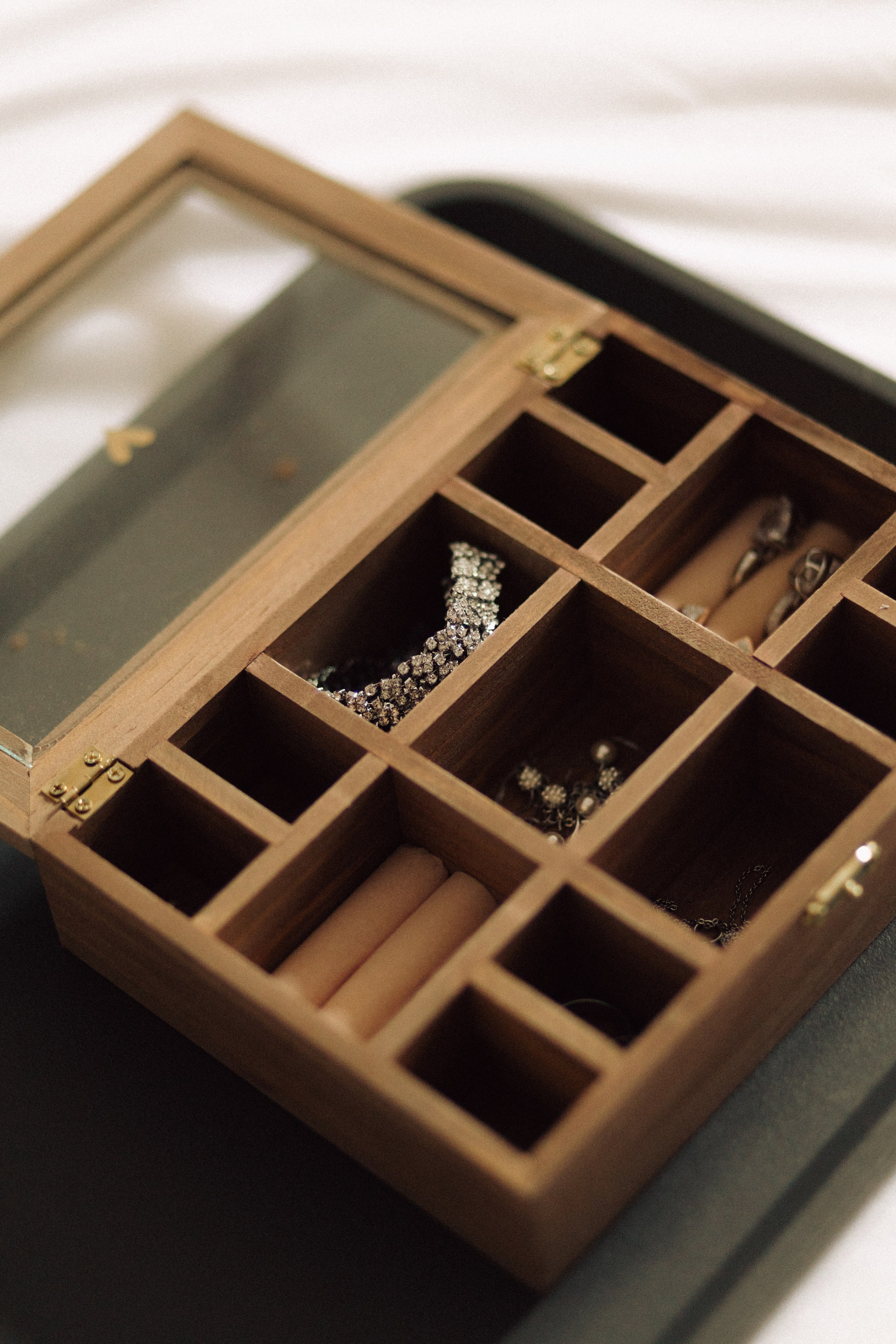 Autumn Wedding in the Vineyards of Piedmont, Italy — Kristina and Daniele. Liza Bizzaro — Italy Wedding, Love Story & Portrait Photographer in Milan, Turin, Piedmont and Across Italy