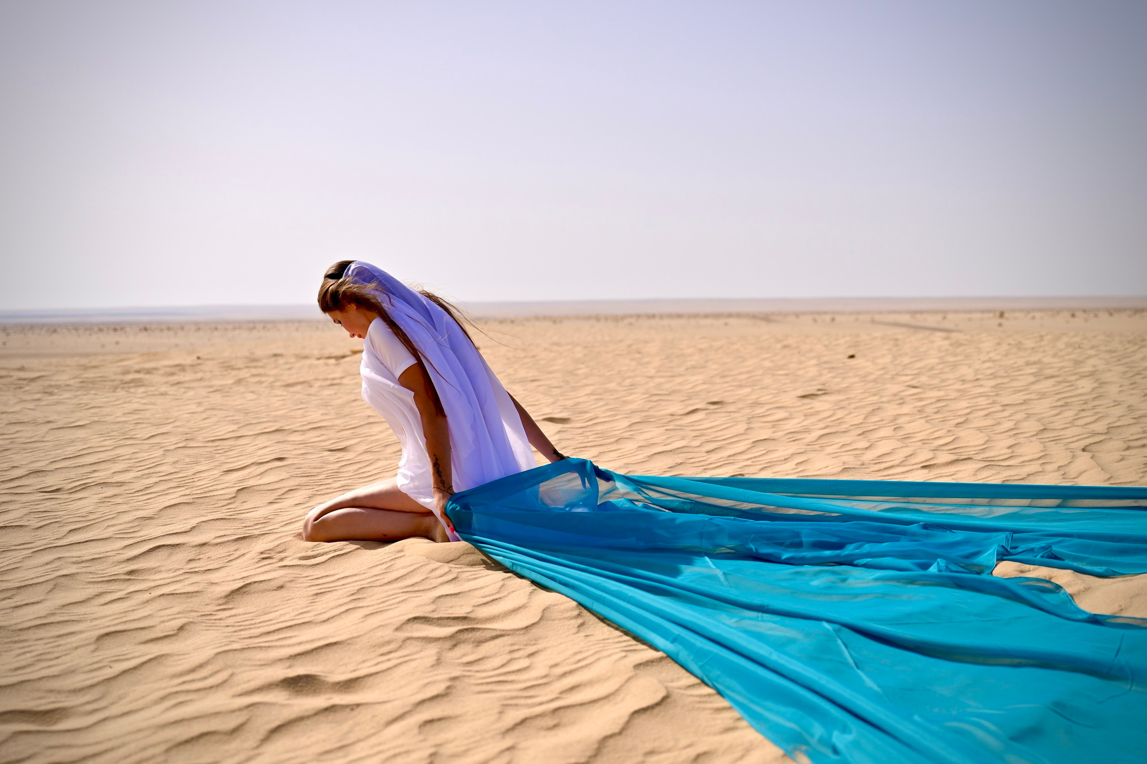 Séance photo au Sahara. Tunisie. Милок и Кирок это позитивные и реальные персоны из Люксембурга, много