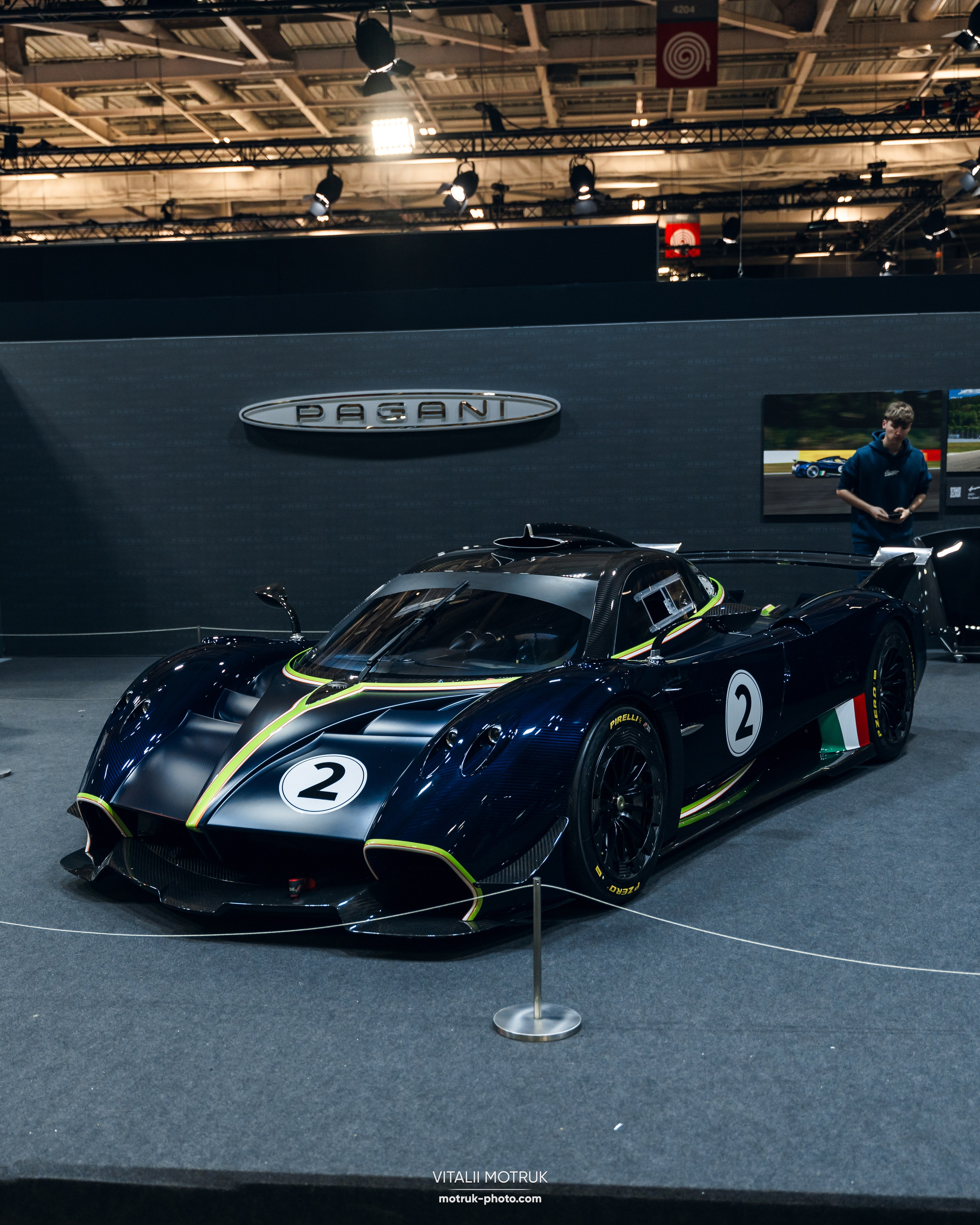 Retromobile 2026. Photographe de voitures à Paris — Vitalii Motruk