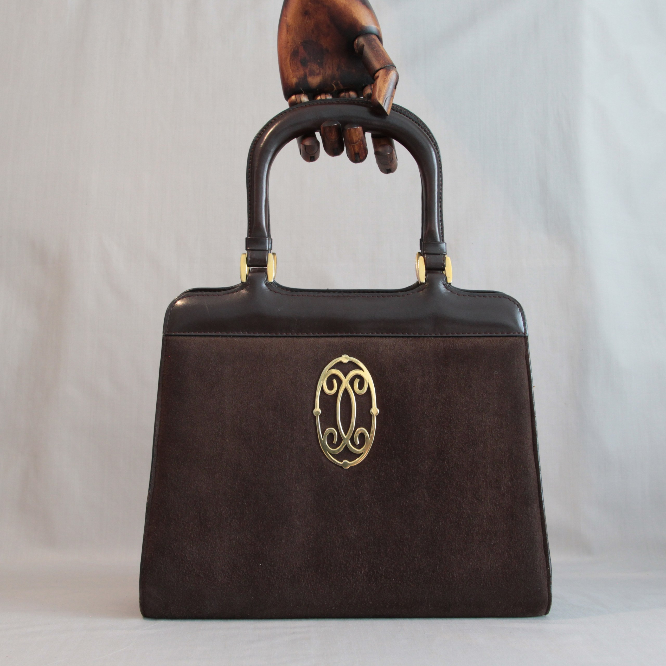 Bag8. Современнные и актикварные украшения в Барселоне, Москве и Санкт-Петербурге