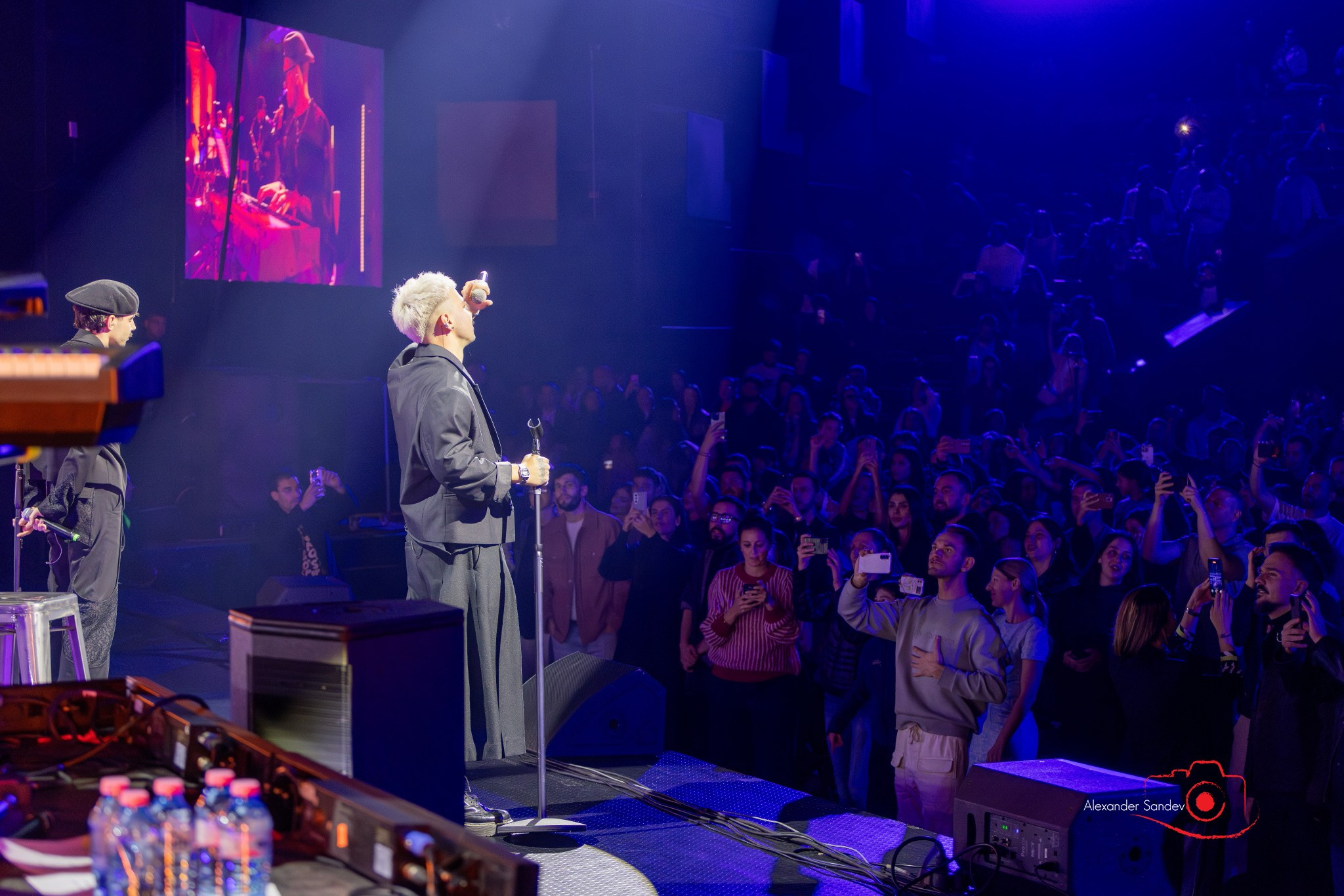 МОЛЕЦ на живо в НДК - 04-05.11.2025 г. Александър Сандев - website