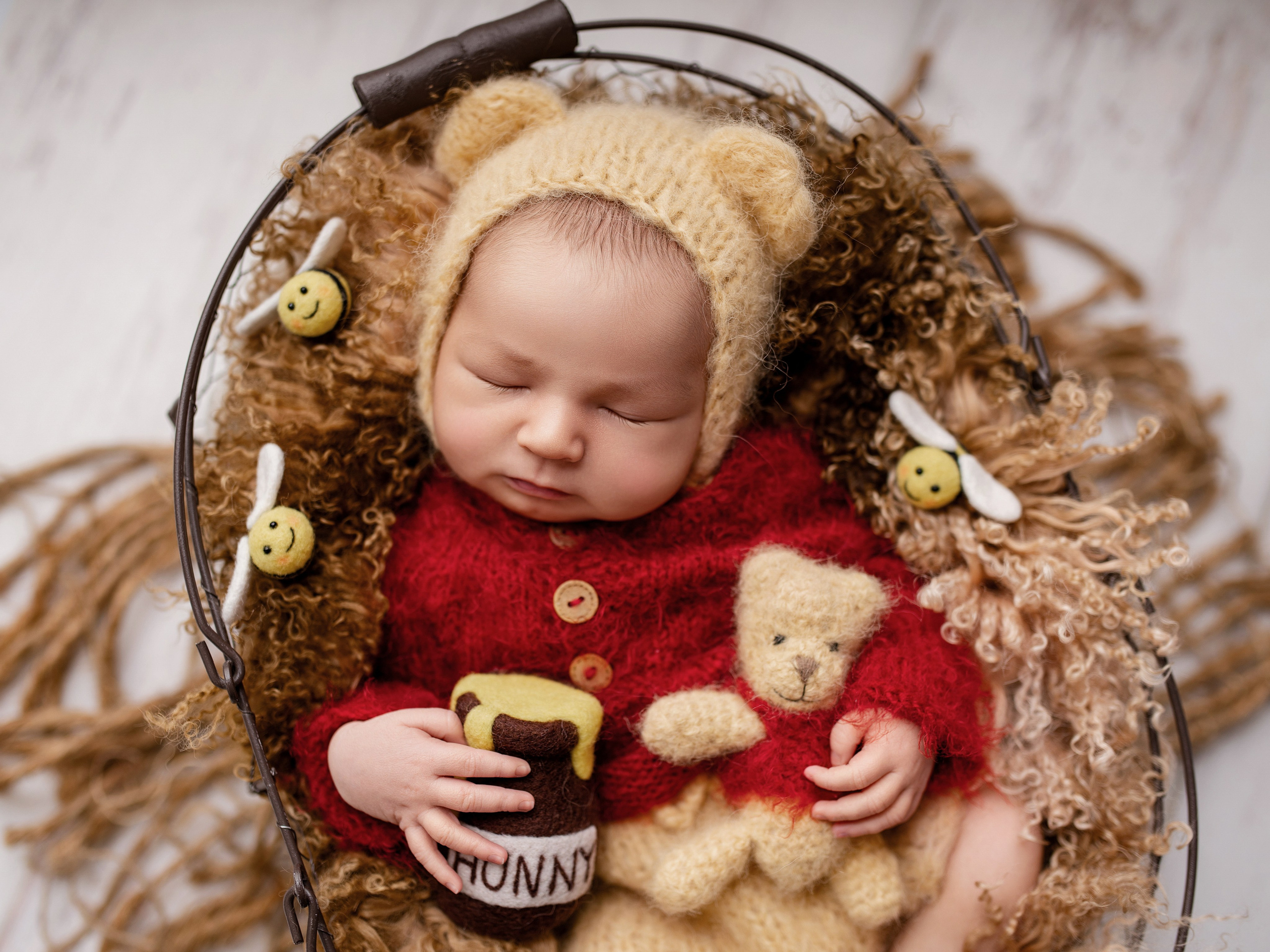 Esu Aleksandra naujagimių ir kudikių fotografė iš Vilniaus