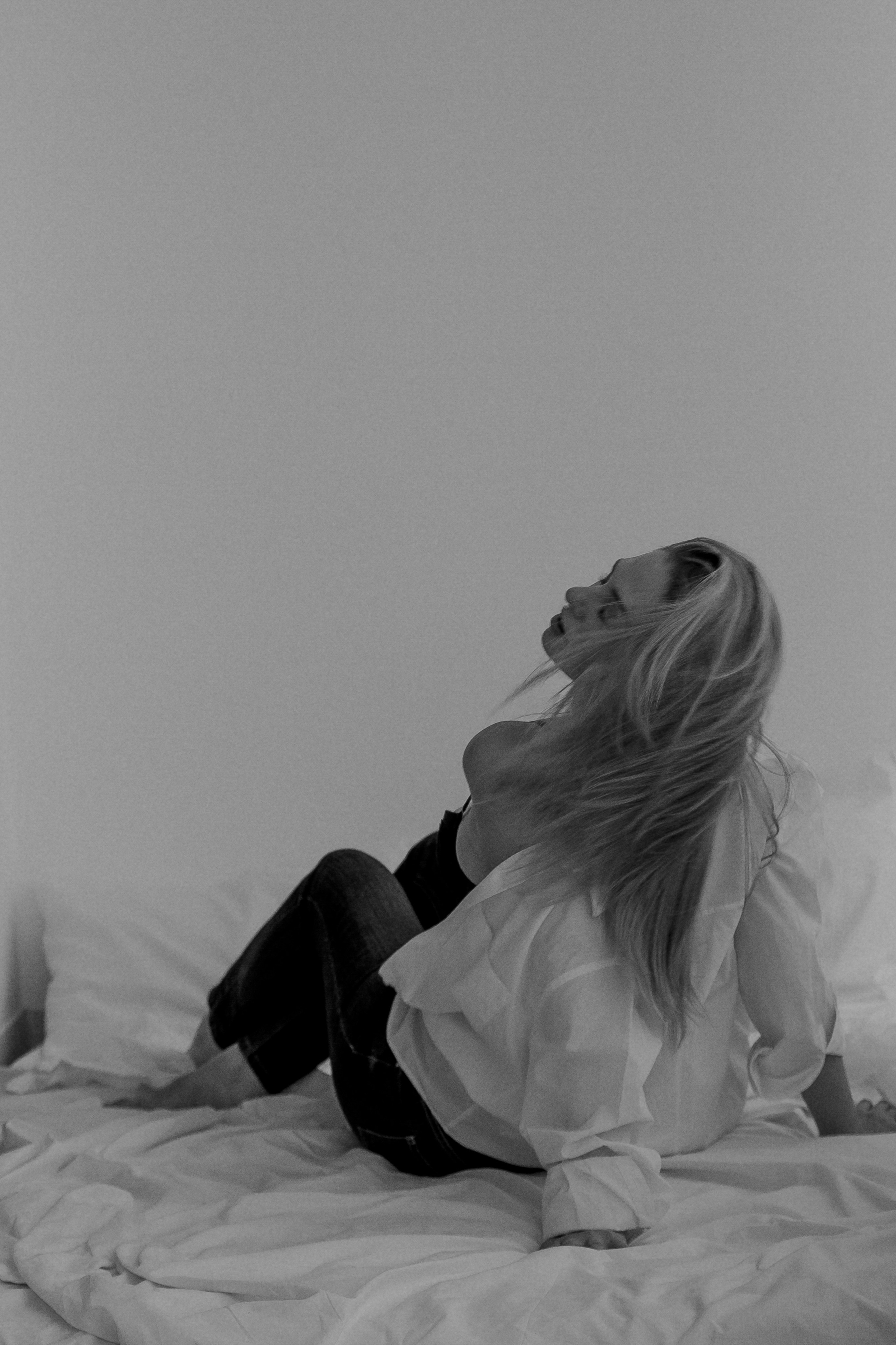 A black and white story. Iryna Zhyvora | Photographer | Stockholm