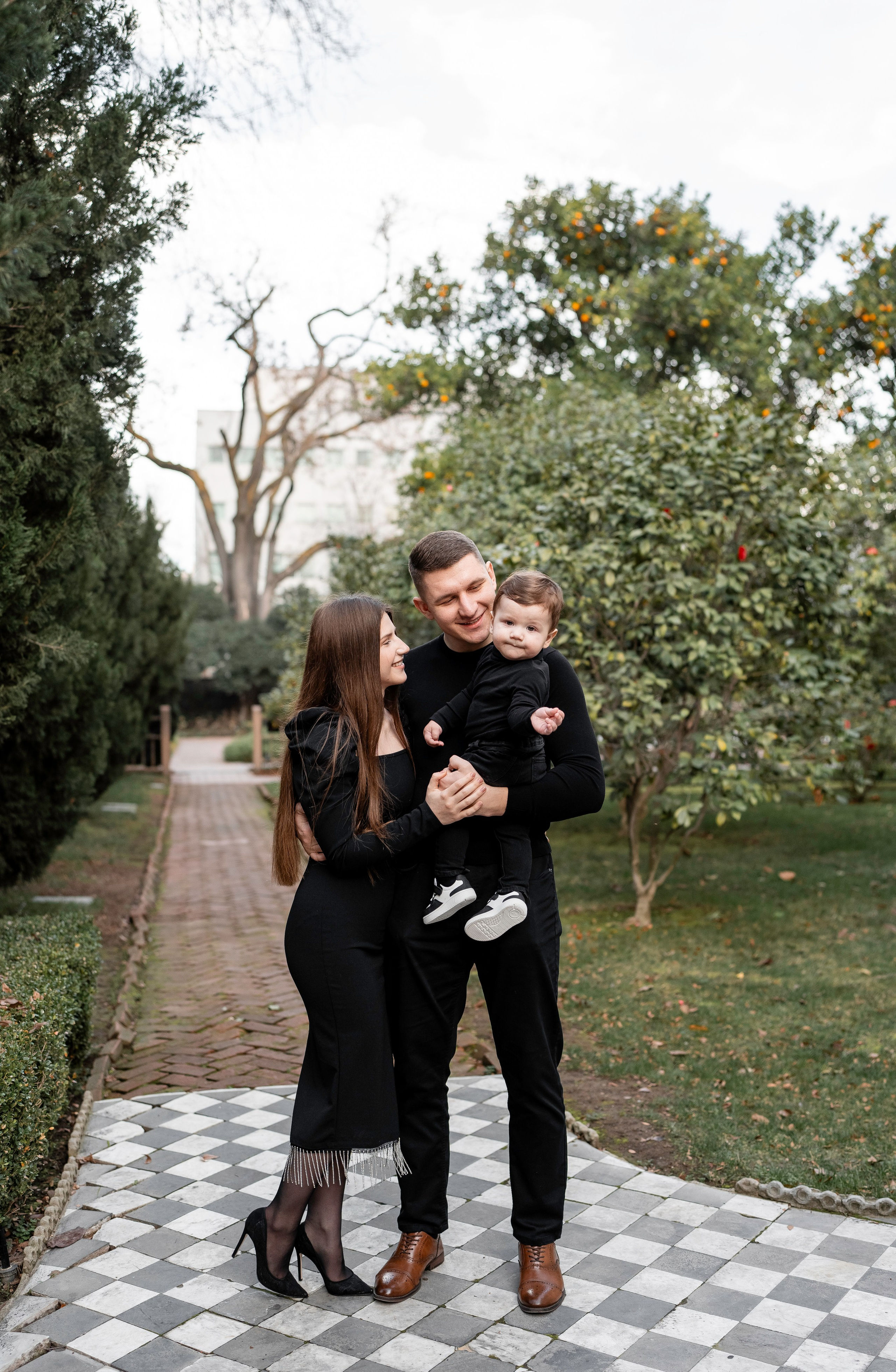 Artem, Nadia & Elisha. Family photographer in Sacramento | Sofia Pavenko
