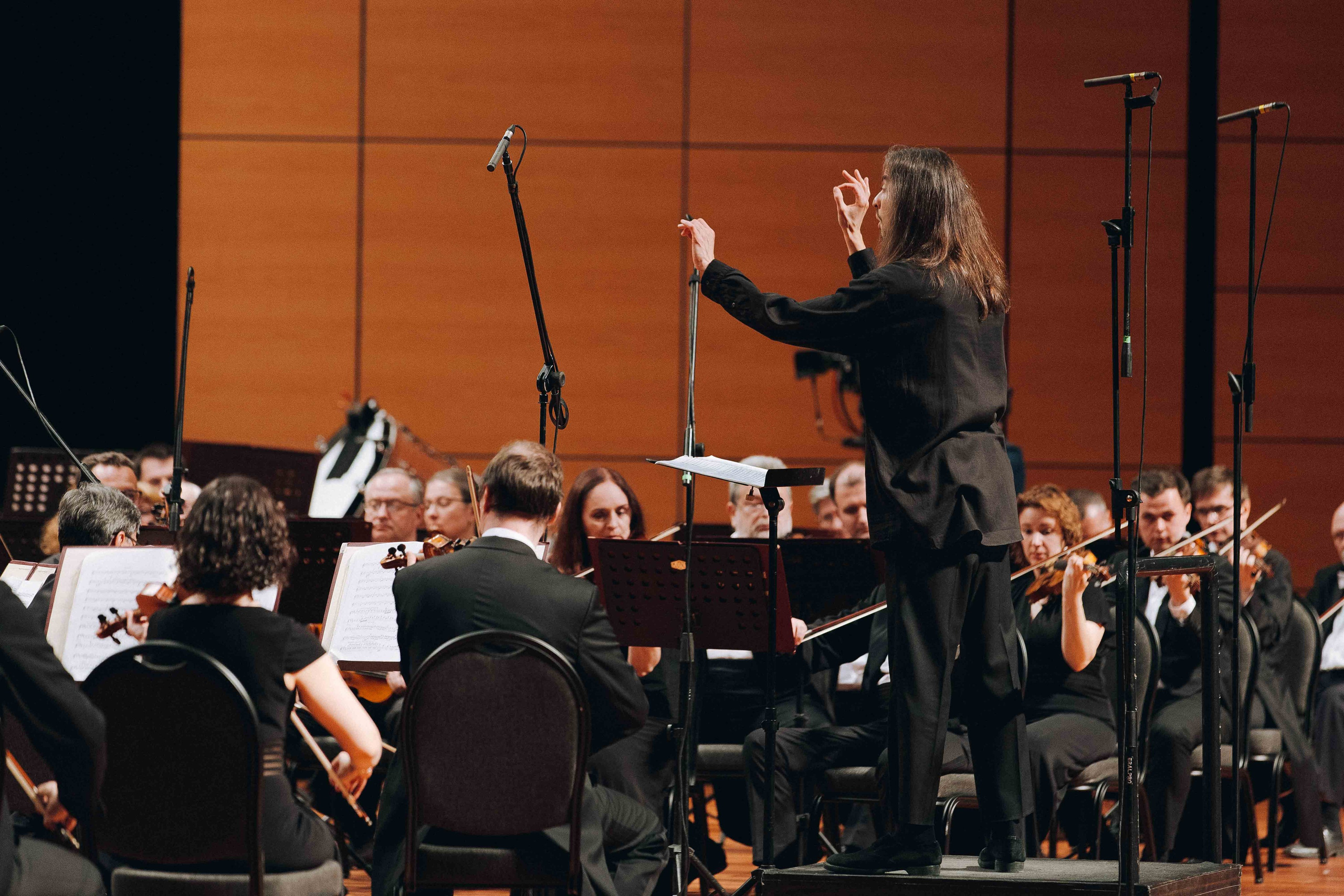 The Tchaikovsky Academic Grand Symphony Orchestra in Istanbul. Wedding&Event photographer Ismail Rzayev in Baku