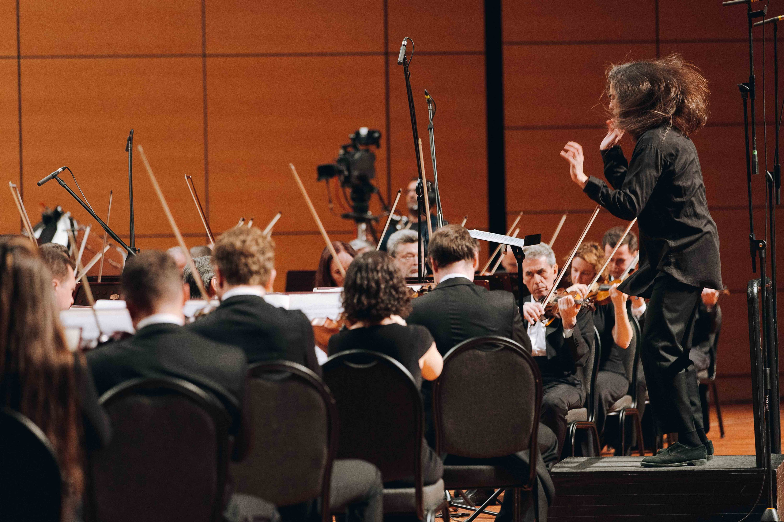The Tchaikovsky Academic Grand Symphony Orchestra in Istanbul. Wedding&Event photographer Ismail Rzayev in Baku