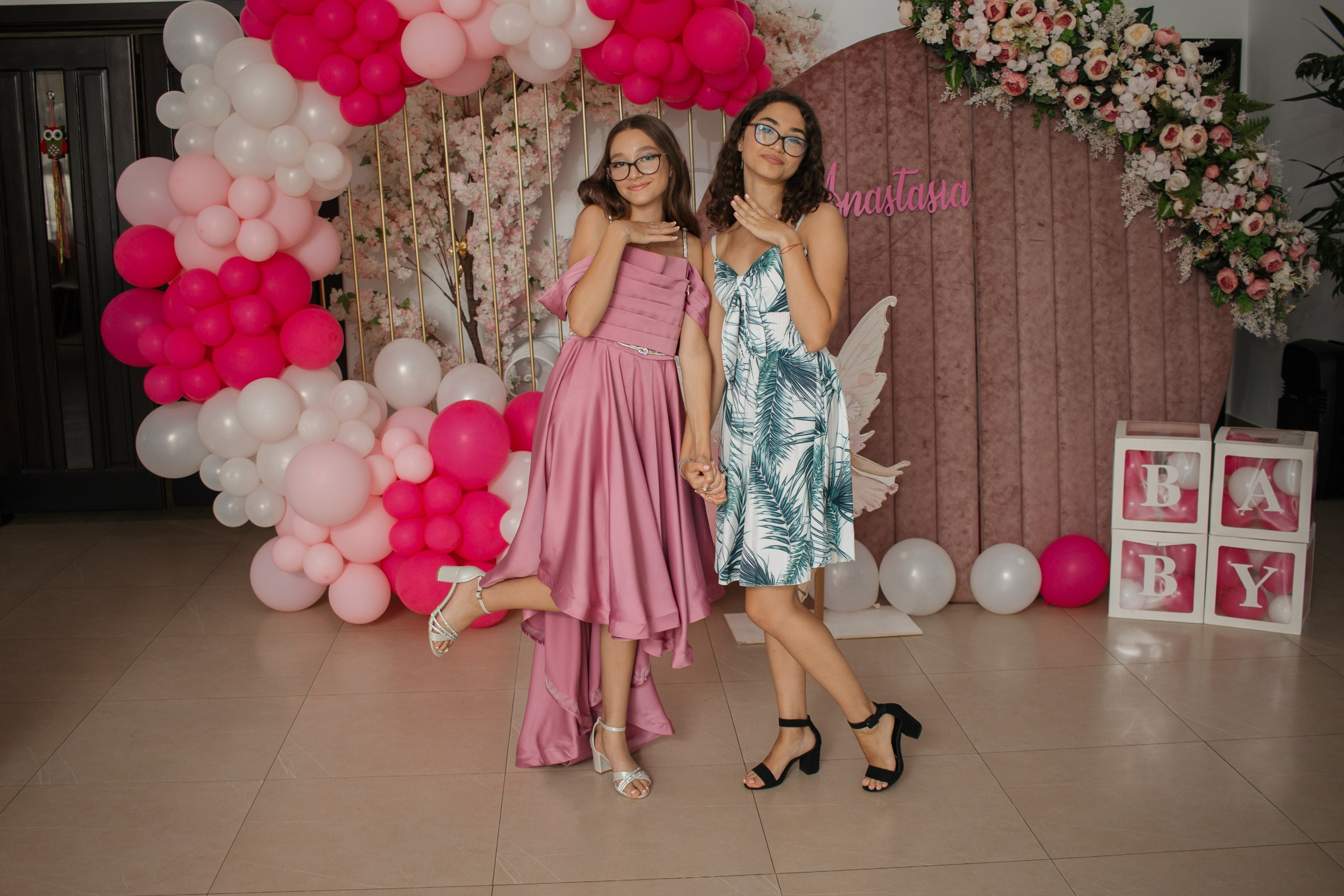 Anastasia. Fotograf si videograf — evenimente si studio