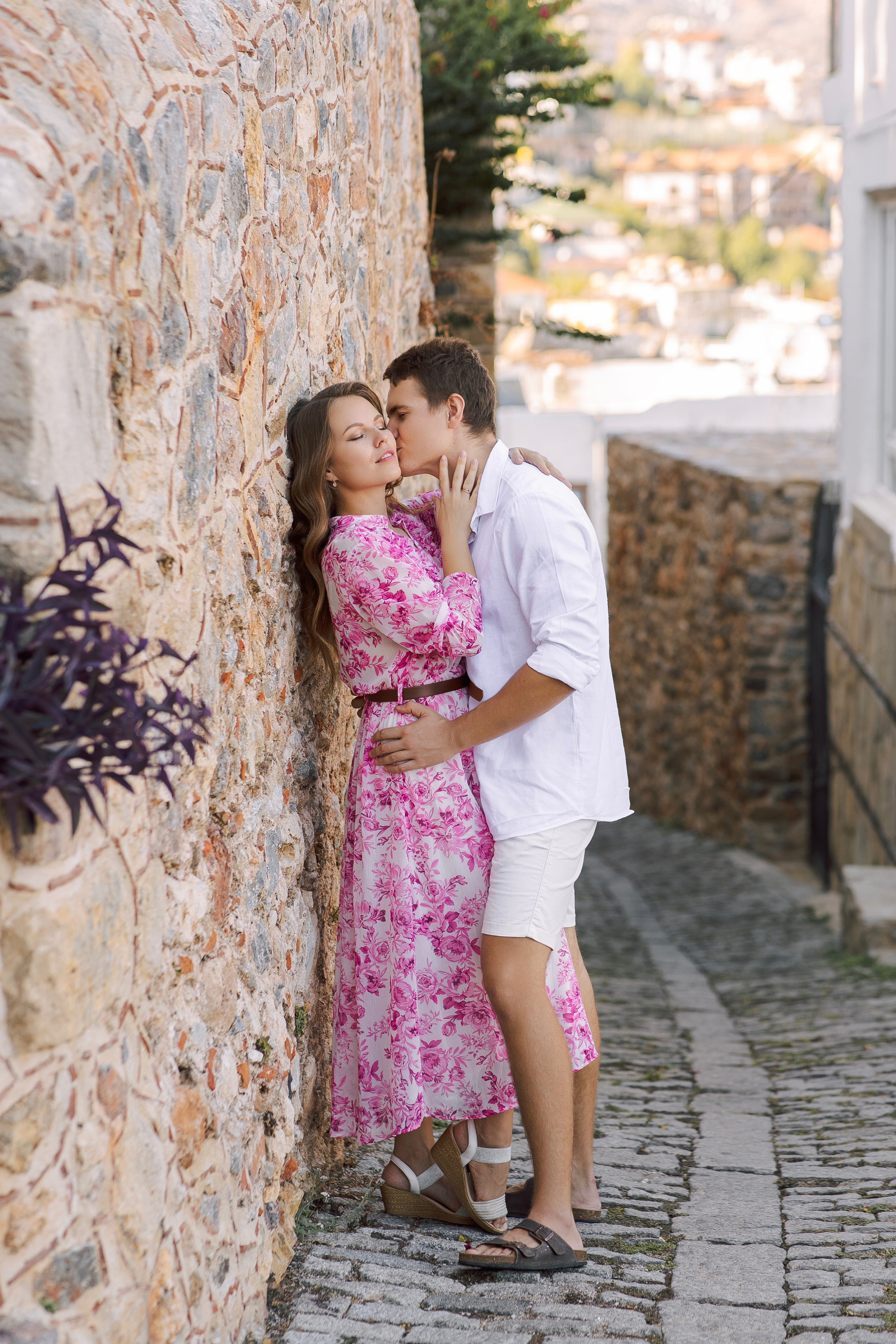 Family Walk in Alanya Old City | Colourful Streets Photoshoot. Professional Photographer in Alanya, Side, Belek, Antalya. Turkiye
