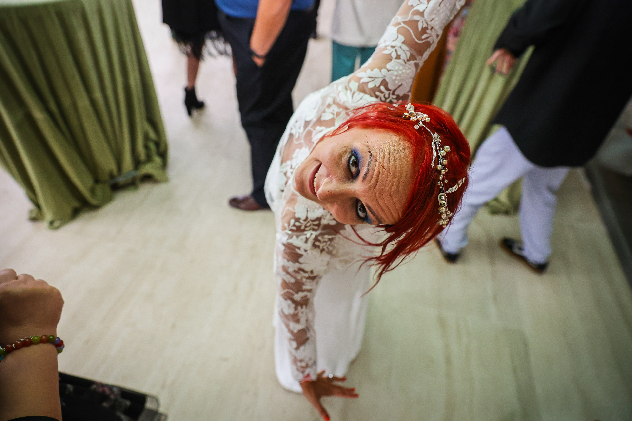 Oana&Bogdan — distractie, rasete, amintiri. Rares Bucur is a professional wedding photographer based in Cluj-Napoca, Romania, specializing in wedding photography