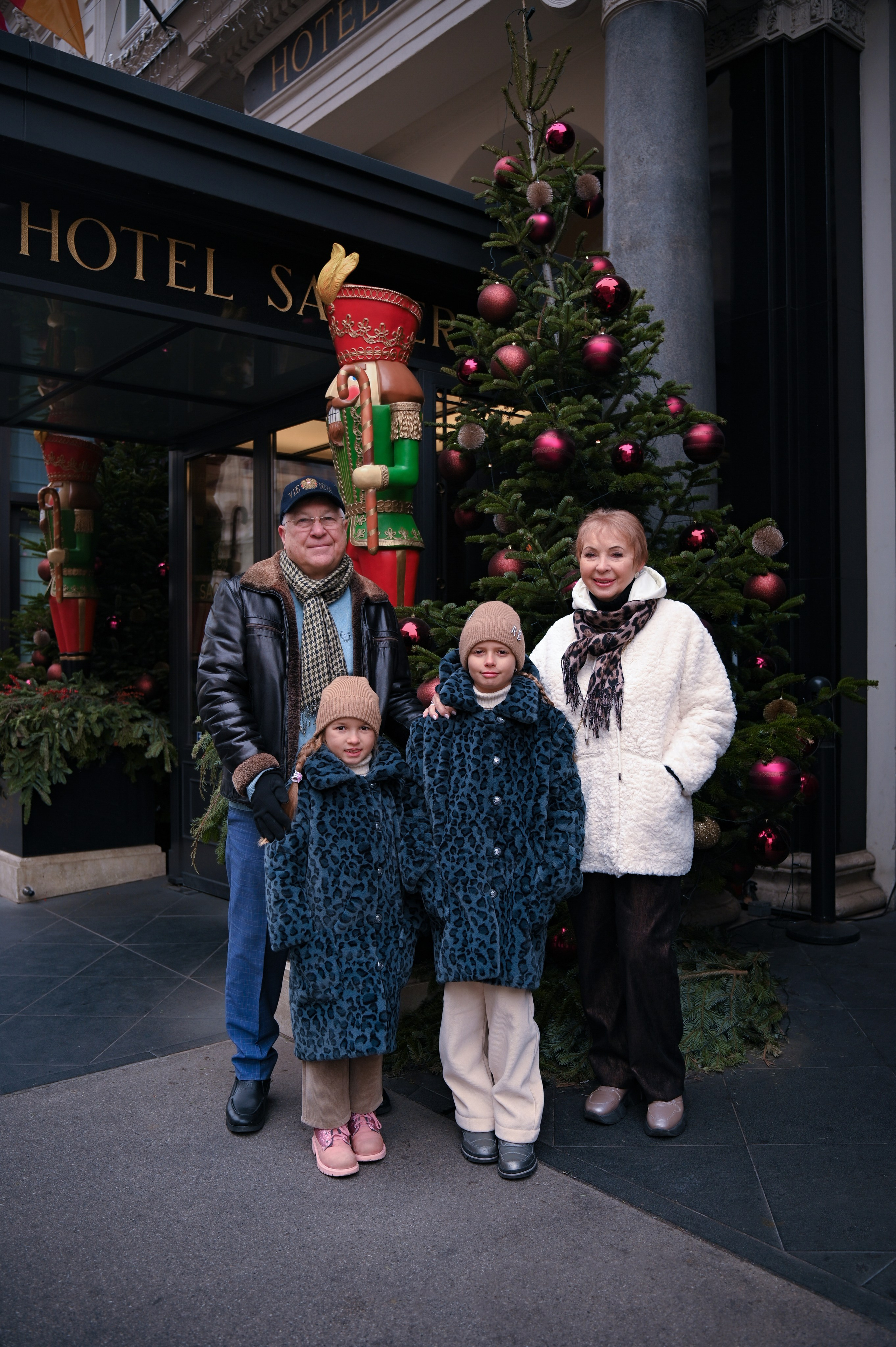 Christmas holidays. Photo Vienna and Bratislava