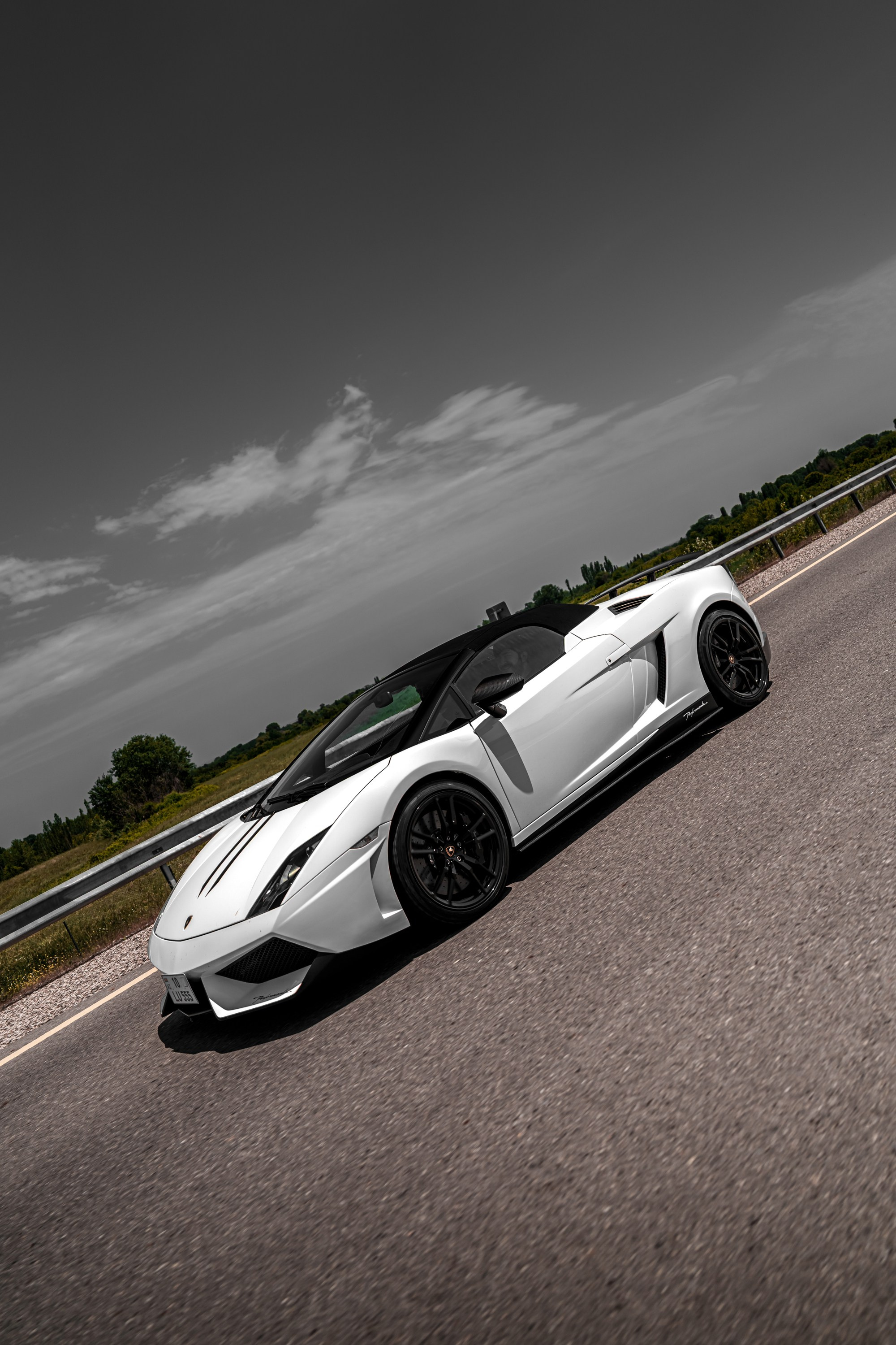 LAMBORGHINI. WORLDWIDE COMMERCIAL AUTOMOTIVE PHOTOGRAPHER