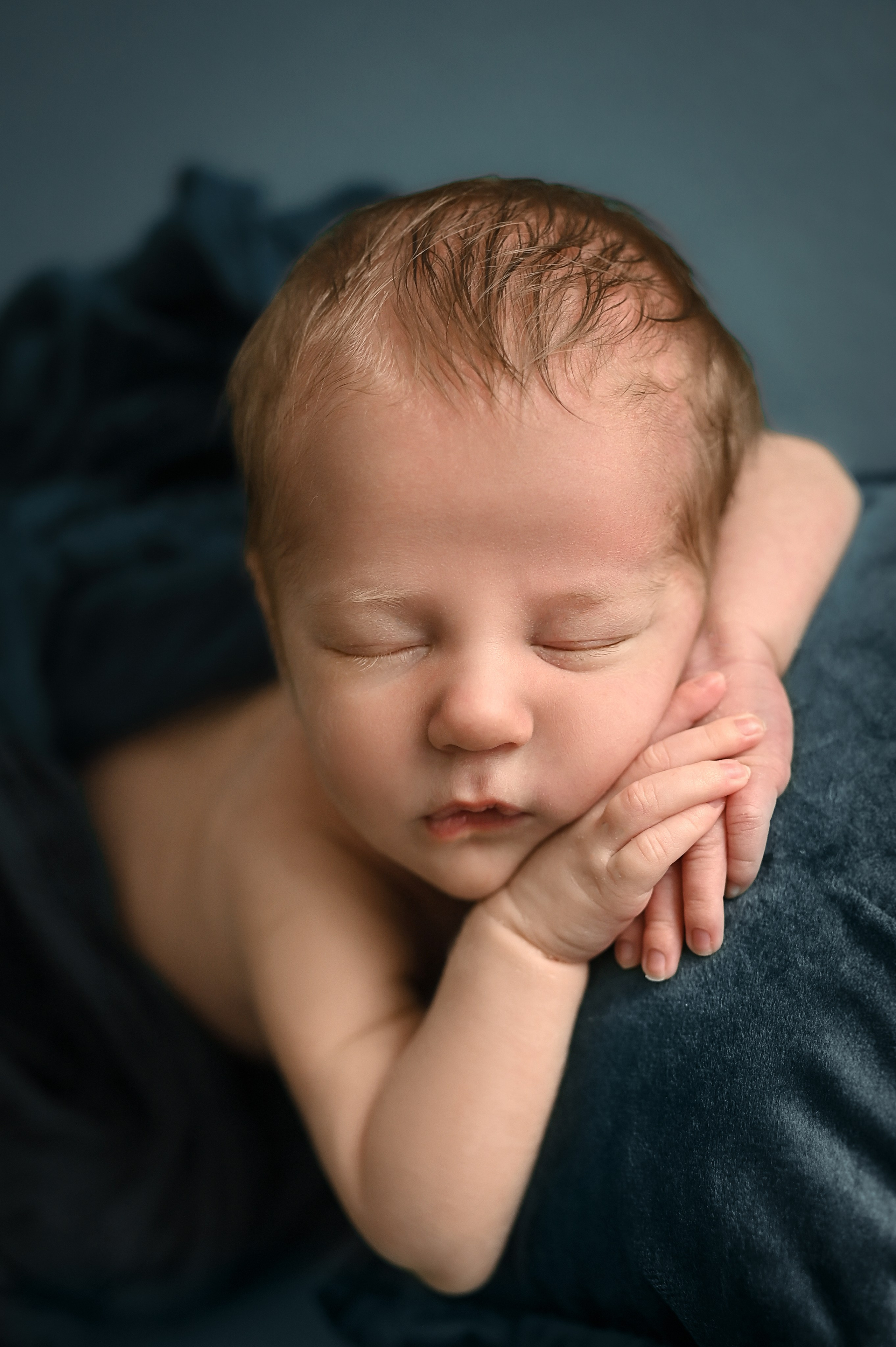 Babys. Baby und Familie Fotografin in Gummersbach Juliia Schwahlen