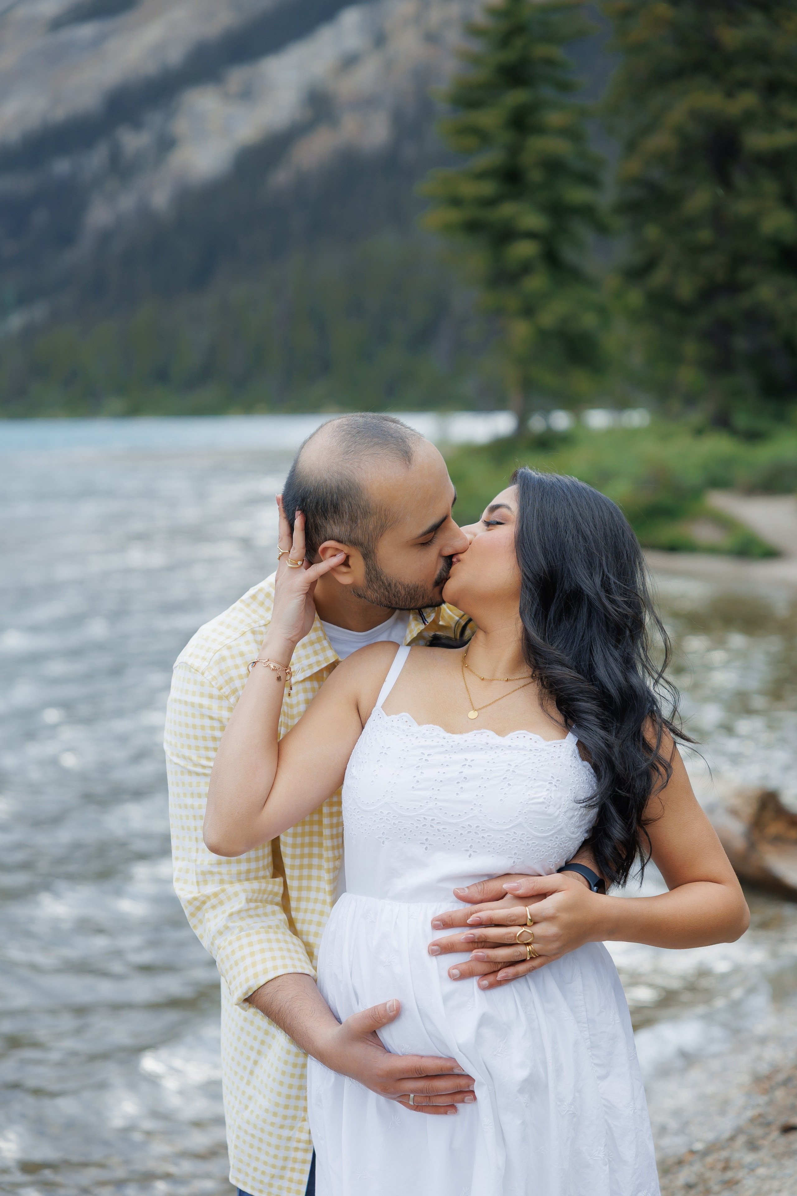 Mountain maternity shoot. Home