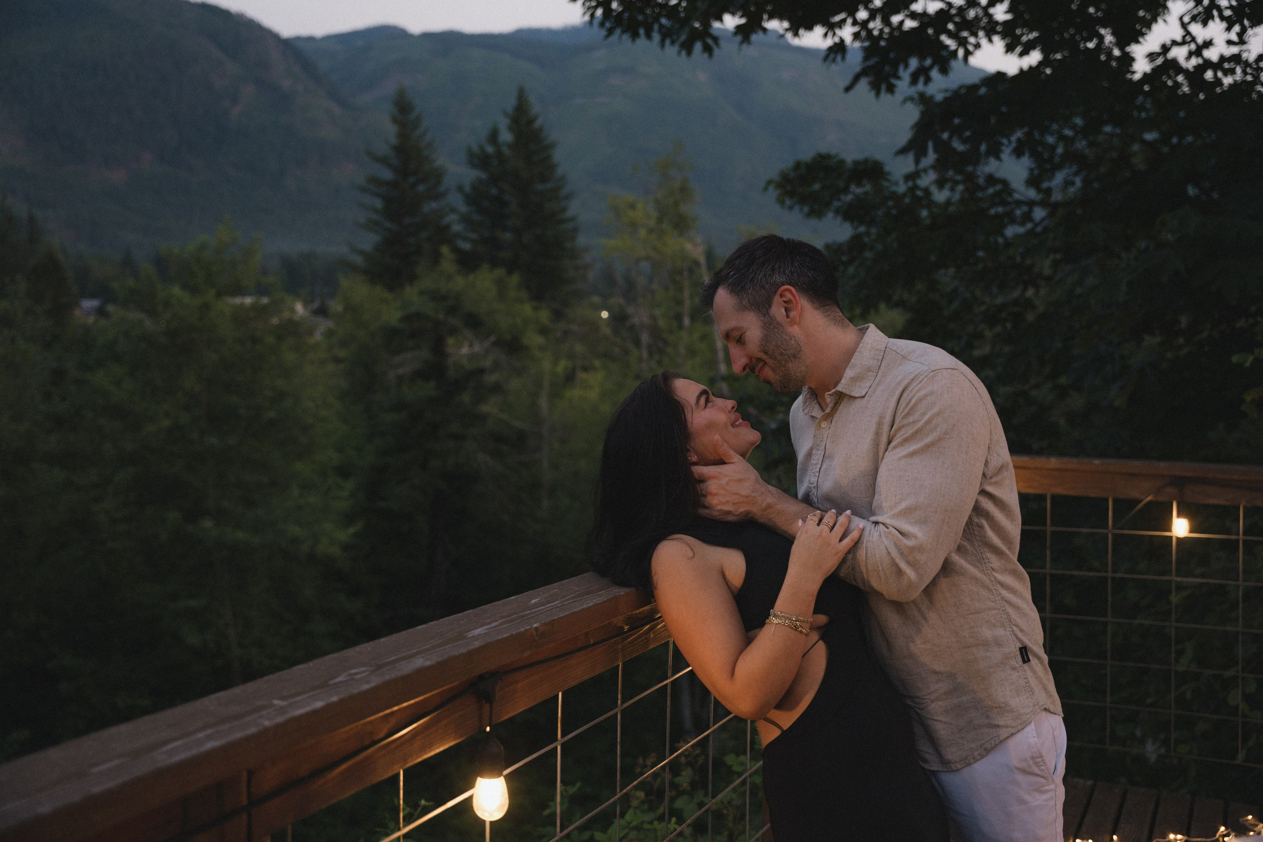 Blaine and Anya proposal. Photographer in Washington Sophia D