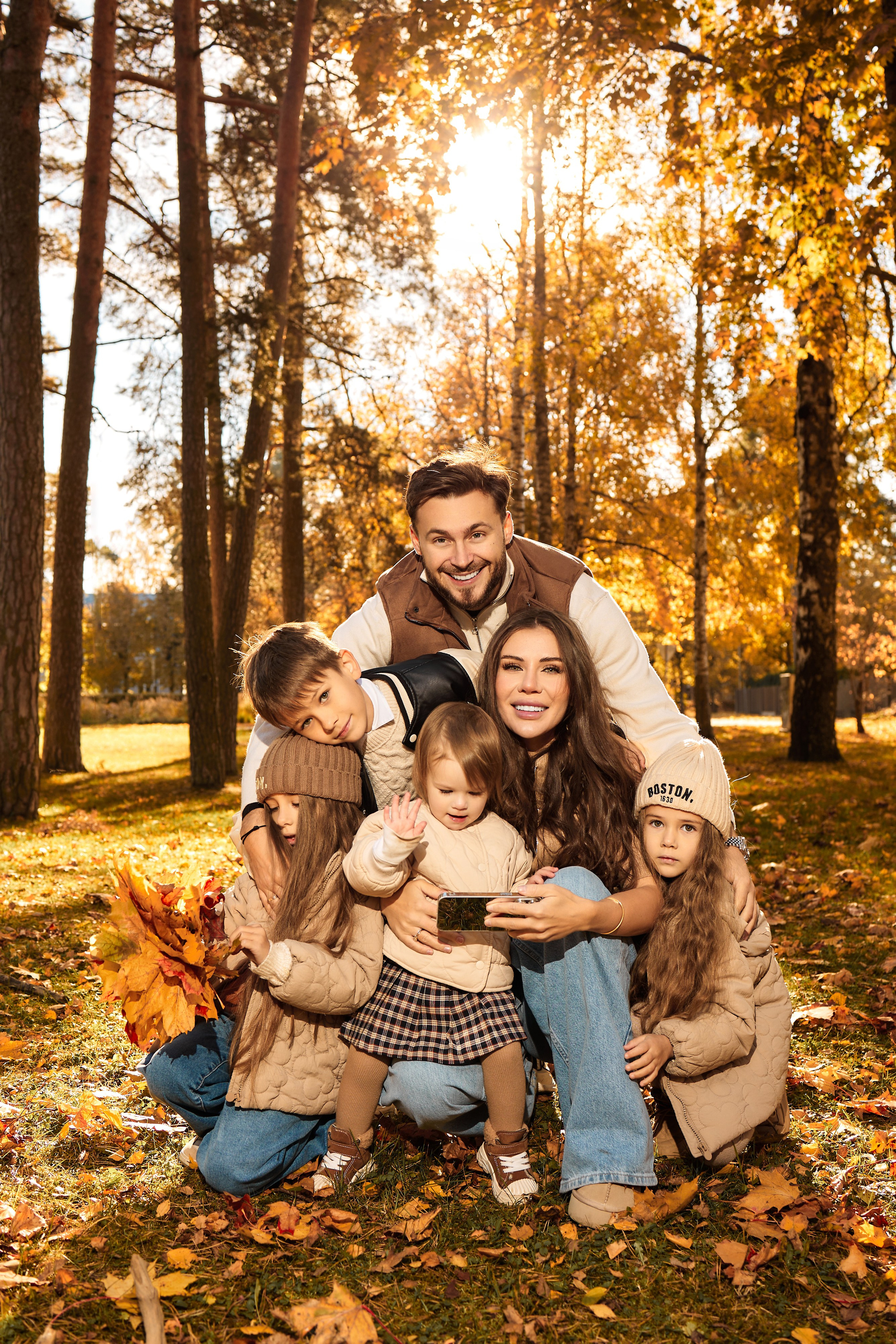 Family photo shoot for a millionaire blogger. Destination wedding and fashion photographer in Riga Igor Davidovich