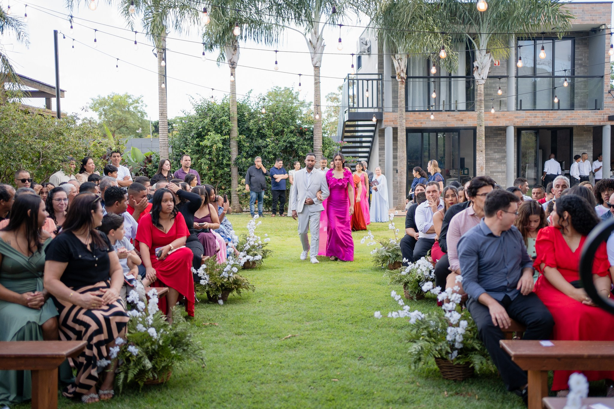 Larissa & Vinicius — Espaço Faveral / Aararaquara. Robson Colaço