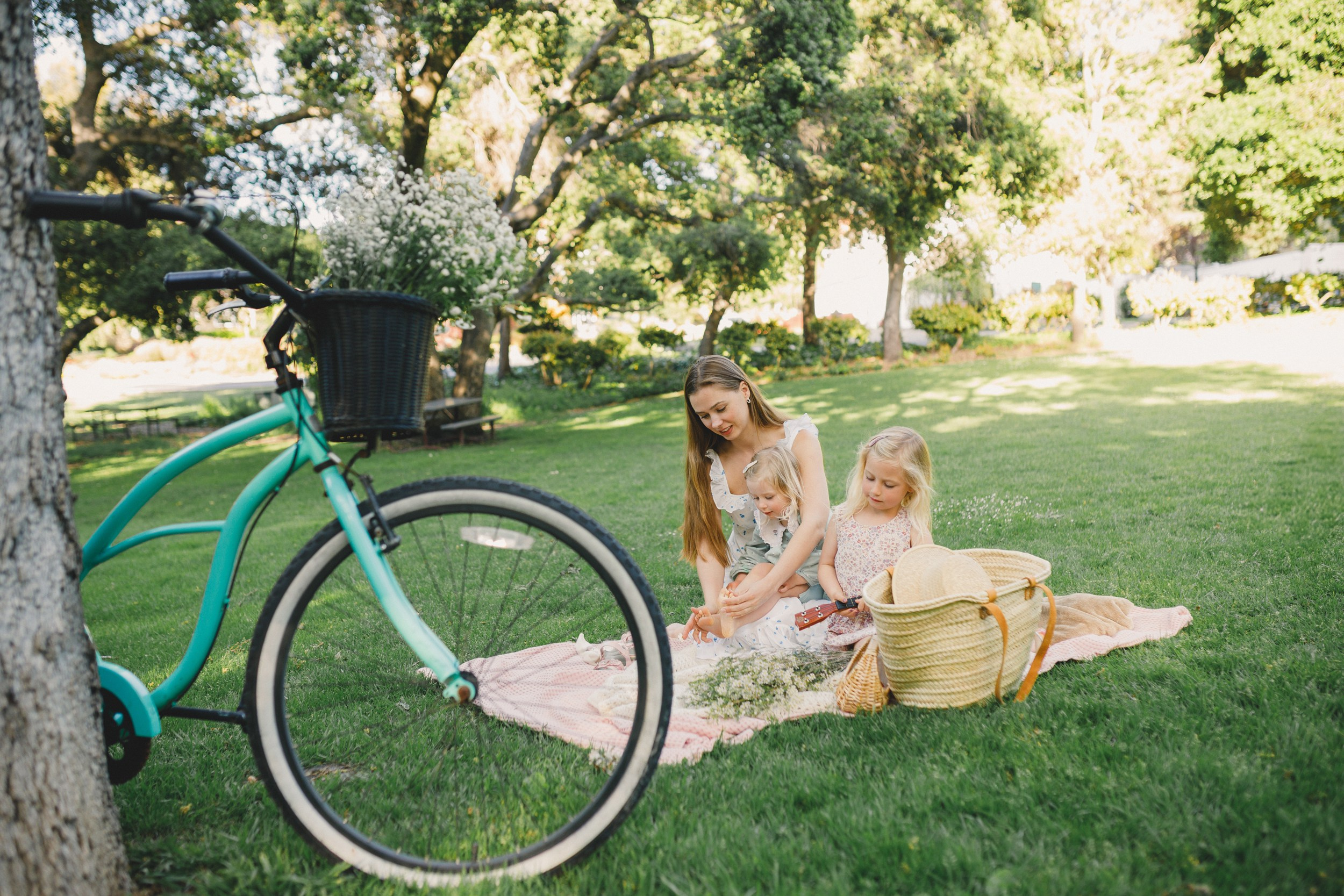 The Flower Bike Diaries. Maternity, newborn photographer in the Bay Area|Iryna Rakivnenko