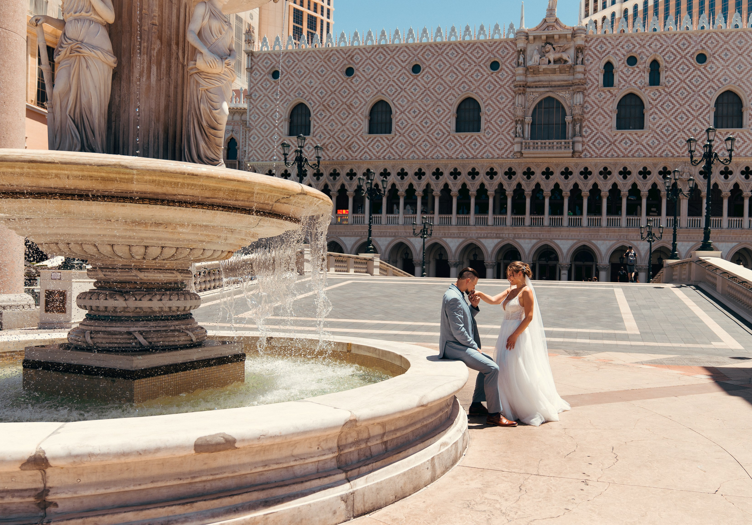 Anastasia&Alex. Wedding & elopement photographer Viktoriya Kravtsov. Las Vegas