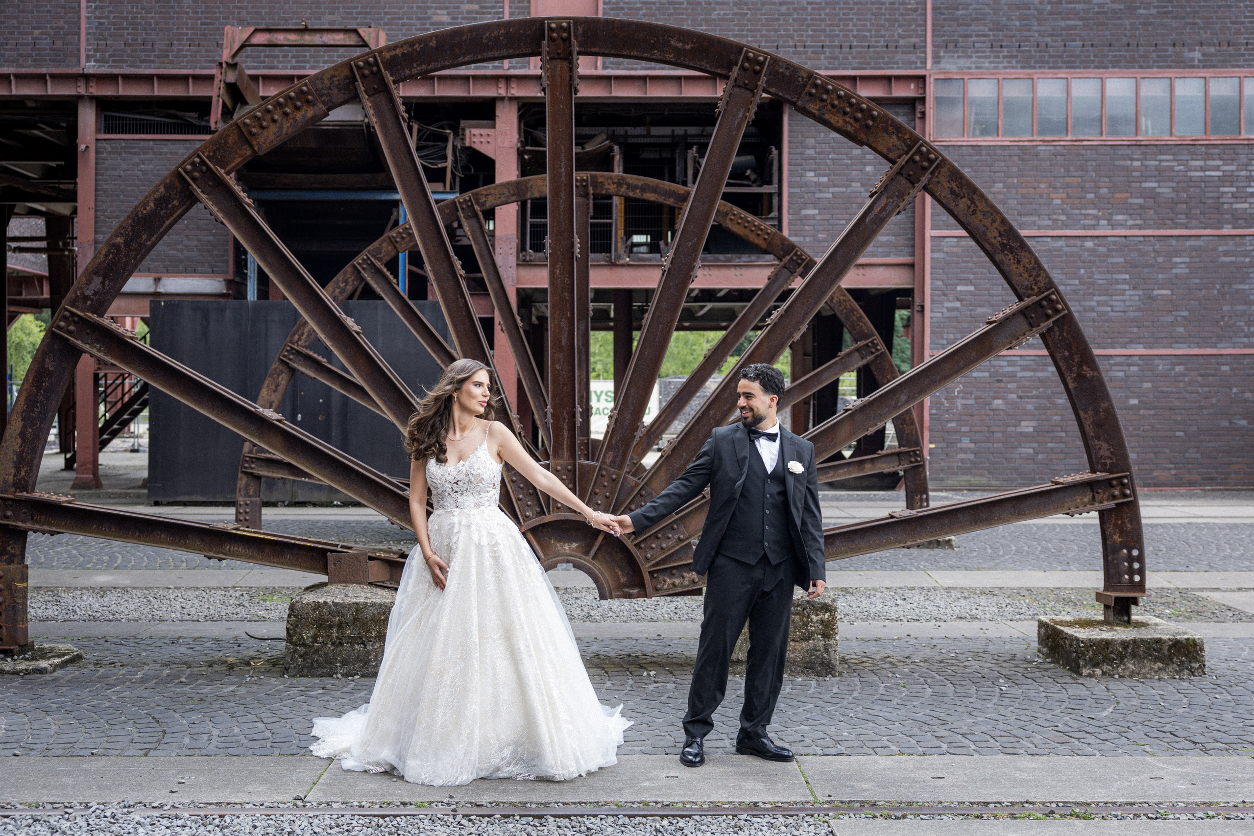 Hochzeit in Essen im Sommer – Natürliche Hochzeitsfotos & Emotionale Reportagen!. Hochzeitsfotografin in Gütersloh | Authentische Hochzeitsreportagen | TK Photographie