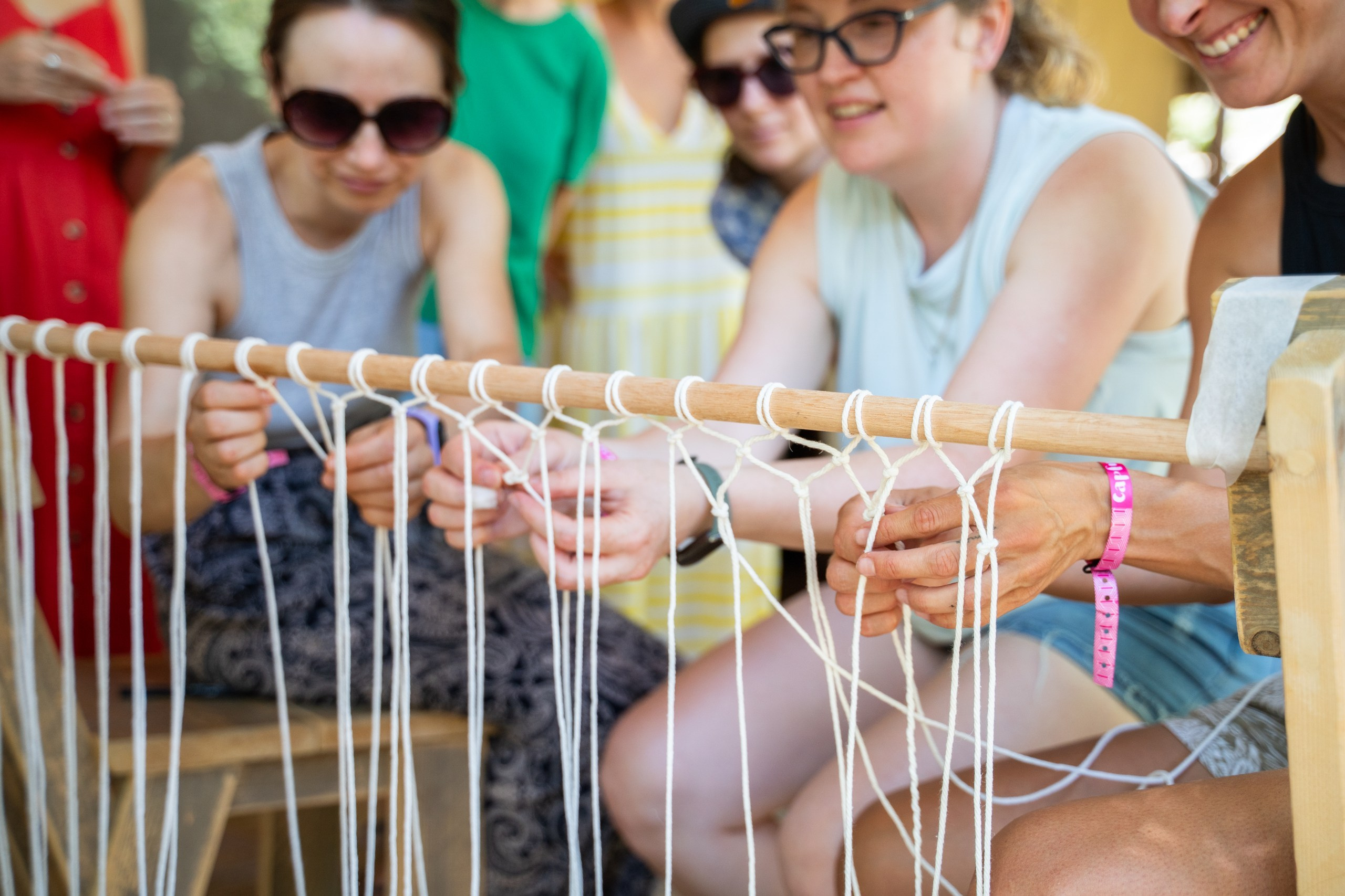 ВОПРОСЫ. Семейные лагеря в Европе с Ниной Янечковой и Ириной Зиновьевой