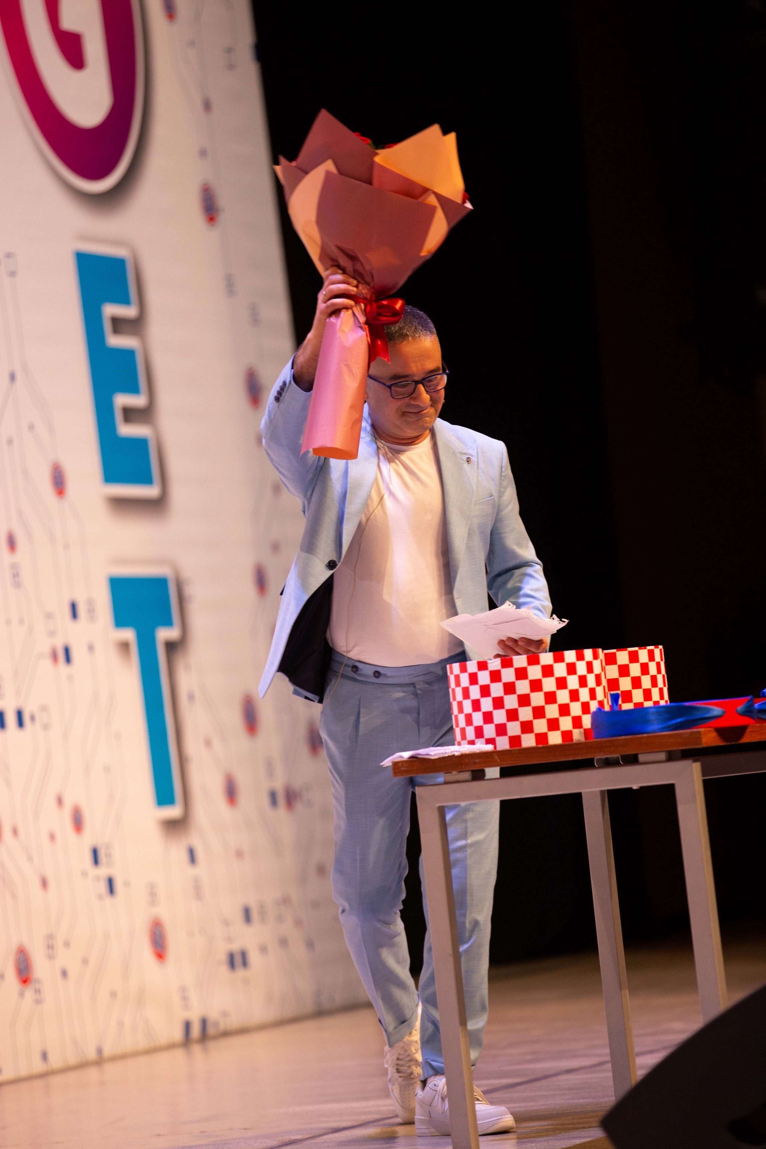 PLANET PARNI IZ BAKU. Wedding&Event photographer Ismail Rzayev in Baku