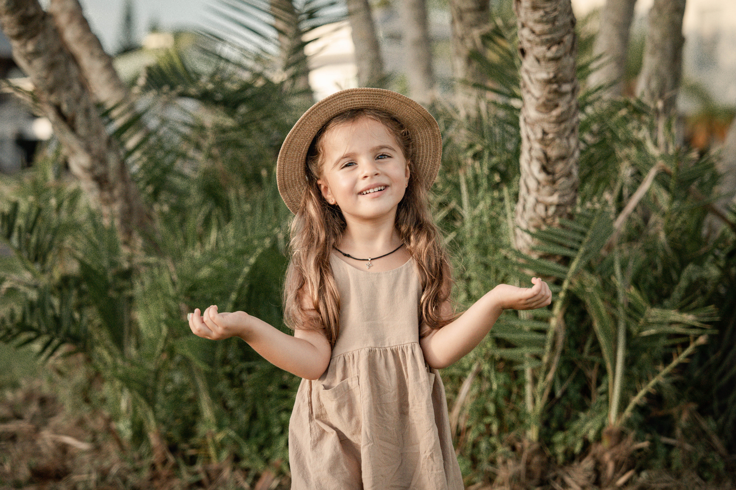 Anastasiia & Yeseniya. Welcome to my video and photo world!