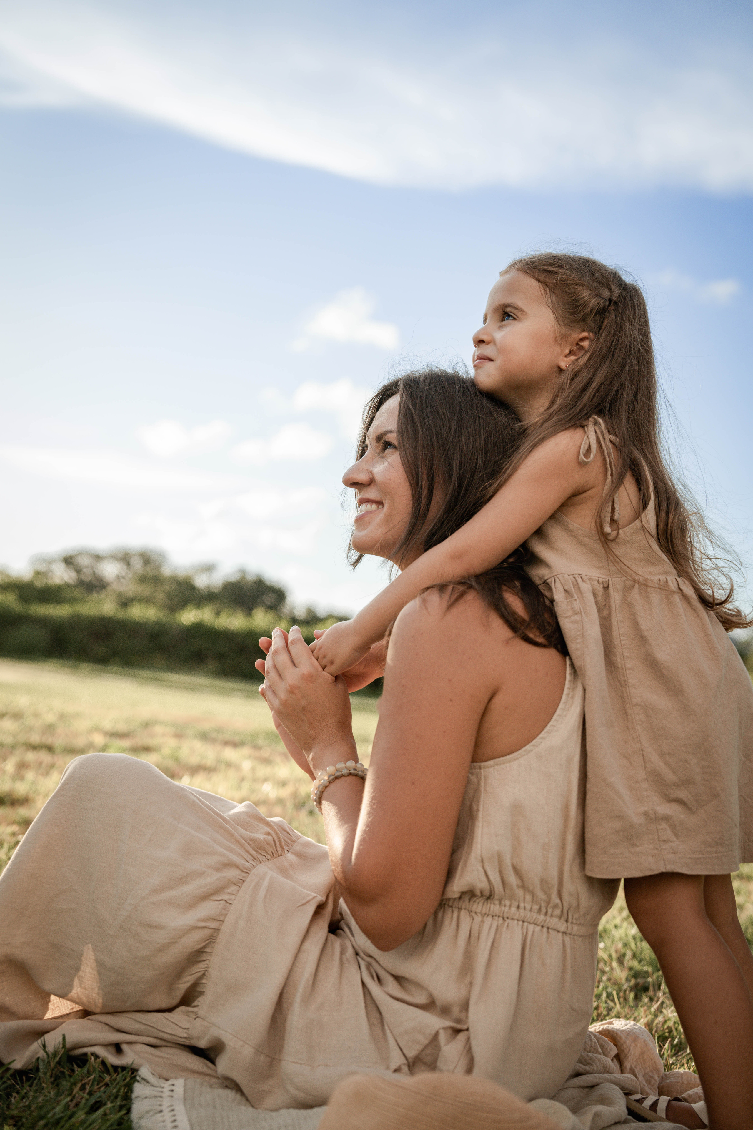 Anastasiia & Yeseniya. Welcome to my video and photo world!