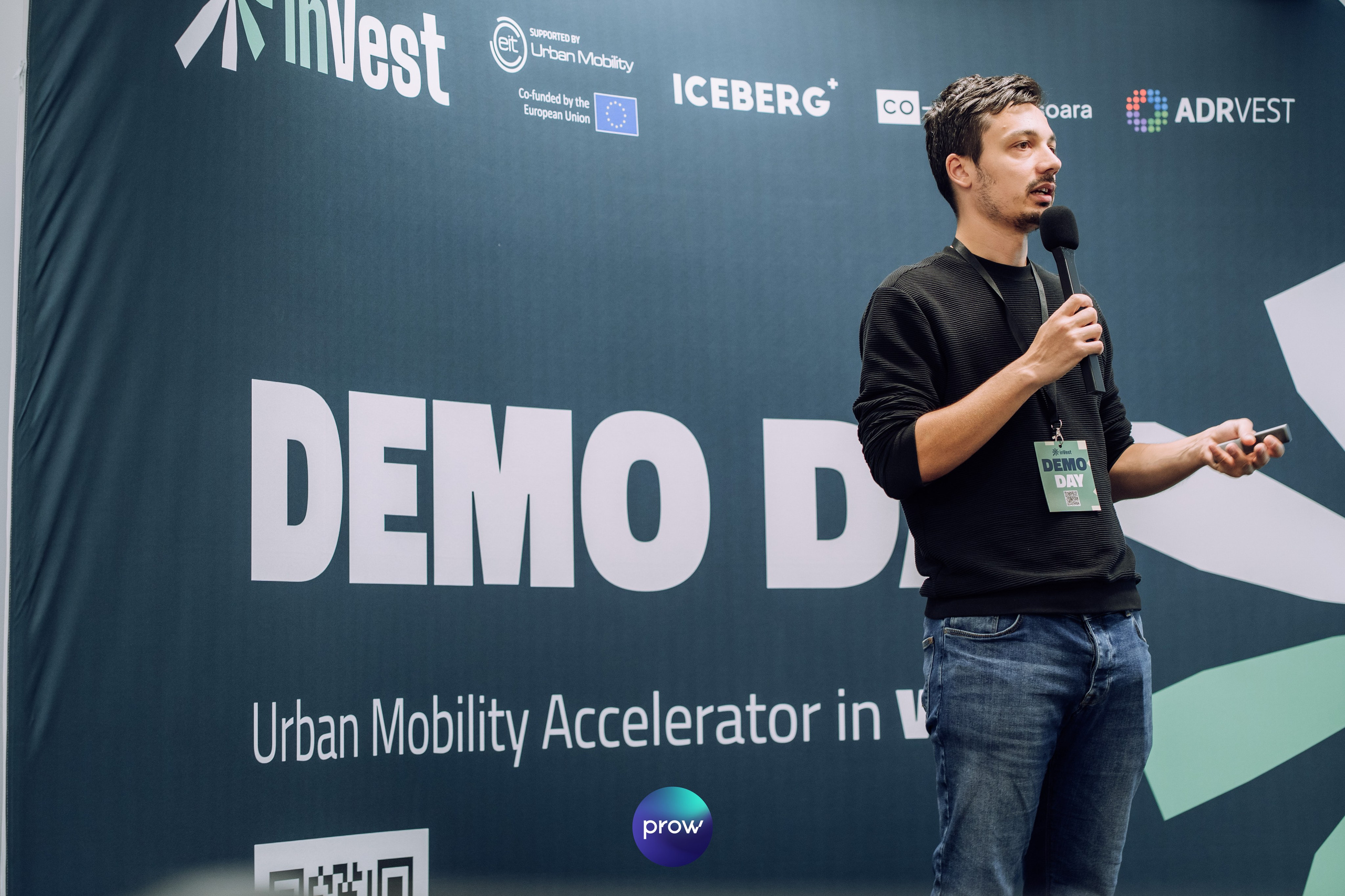 InVest DemoDay @ Cowork. Cozac Cristian Photographer