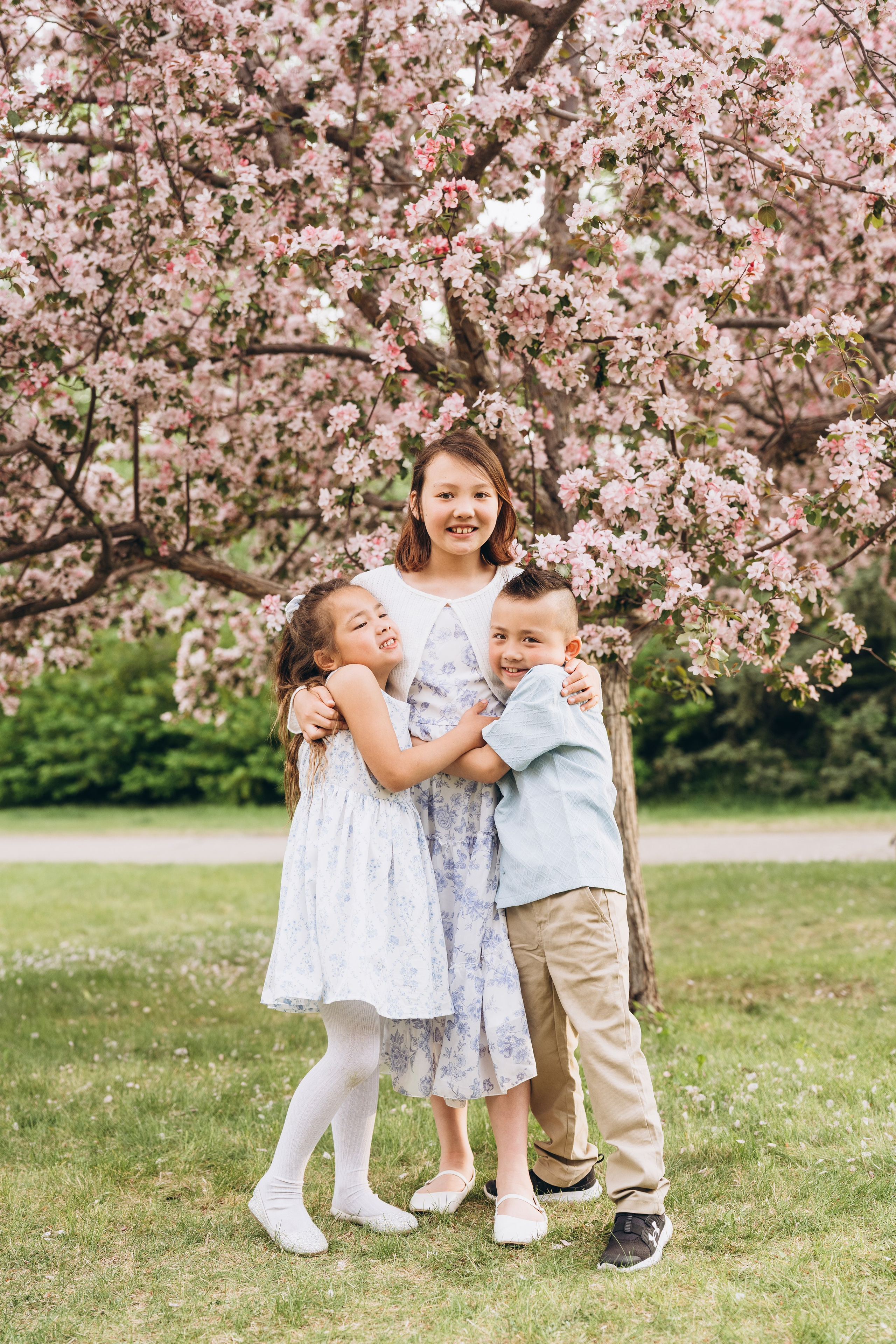 Steph & fam. Calgary Wedding & Lifestyle Photographer — Yevhen Polishchuk