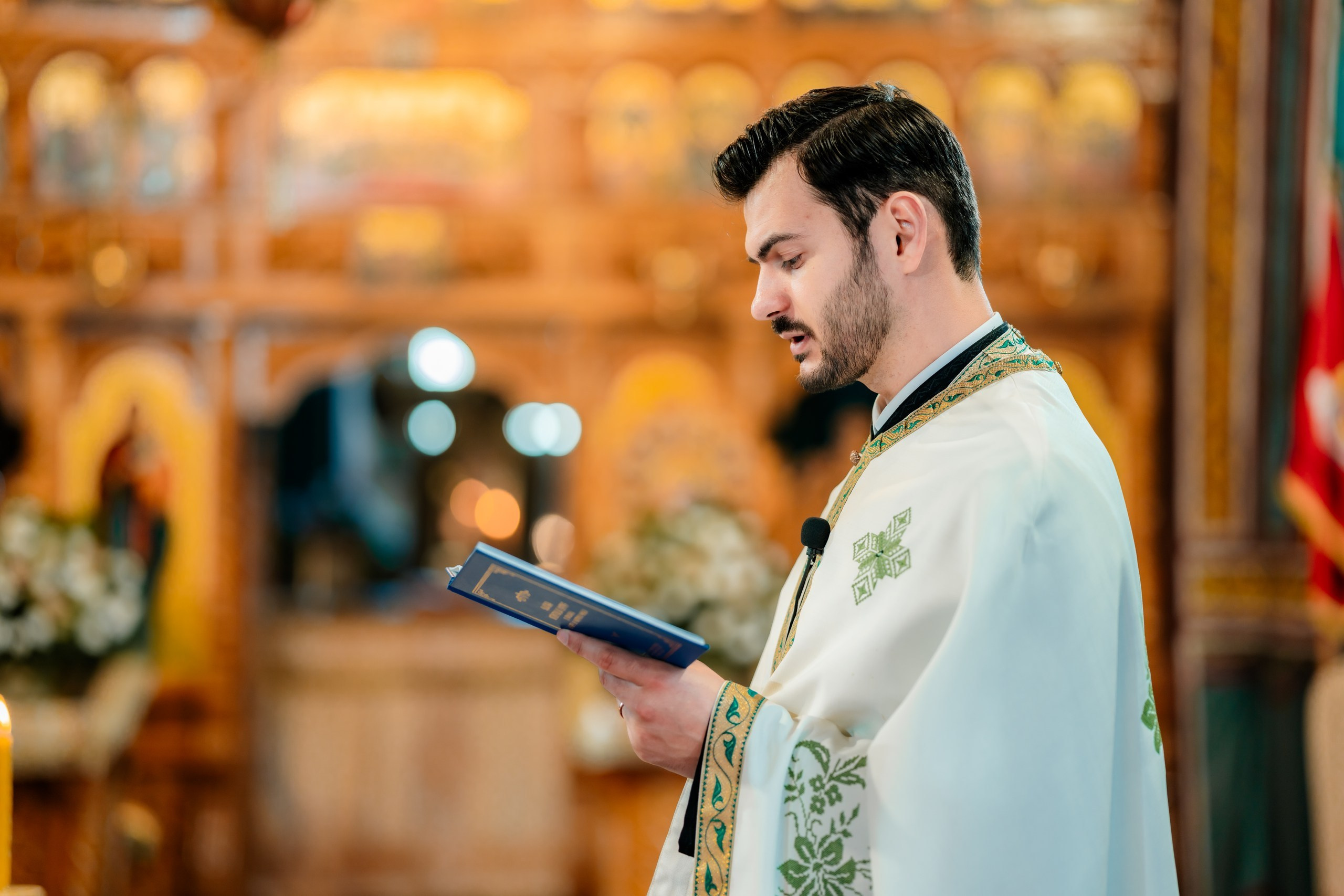 fotograf botez Miruna Parascheva, fotografie botez Botoșani, fotograf Alin Chirilă, amintiri botez, fotografii botez, botez Miruna Parascheva, fotograf copii, fotografie botez în Botoșani-alt="botez Miruna Parascheva, fotografie botez Alin Chirilă, amintiri botez, fotografii emoționante botez Botoșani"-- fotografii-botez-bebelus- amintiri-botez-micuț- moment-sfânt-crestinare- fotografie-emotionanta-botez- detalii-botez-bebelusi- parinti-fericiti-la-botez- fotograf-botez-profesionist- botez-in-biserica-ortodoxa- micuț-botezat-cu-emoție- zâmbete-și-lacrimi-la-botez- bebeluș-la-cristelniță- decor-botez-colorat- botez-cu-dragoste-și-credință- emotie-pura-la-botez- fotograf-botez-botosani- botez-iasi-suceava-fotograf- amintiri-nepretuite-botez