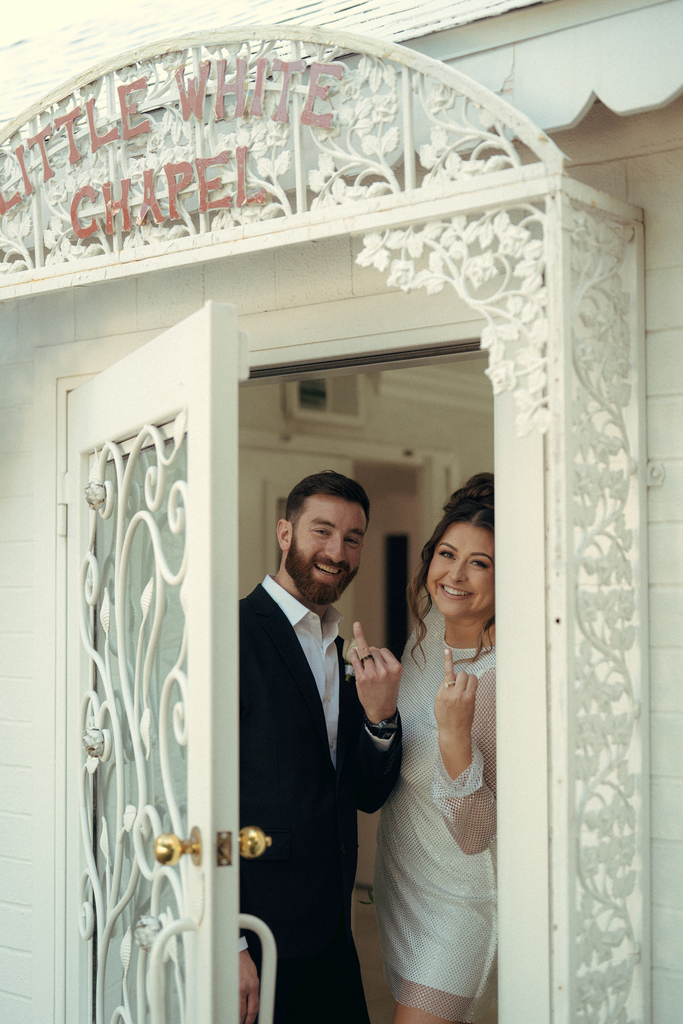 Casey&Michael. Wedding & elopement photographer Viktoriya Kravtsov. Las Vegas