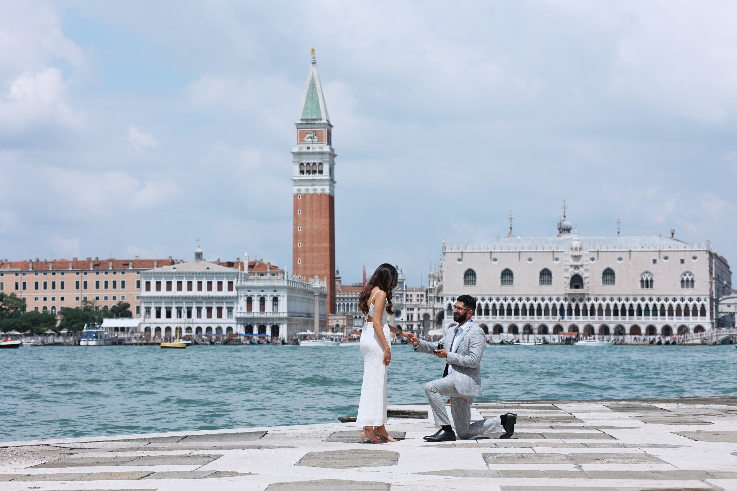 Marriage proposal in Venice