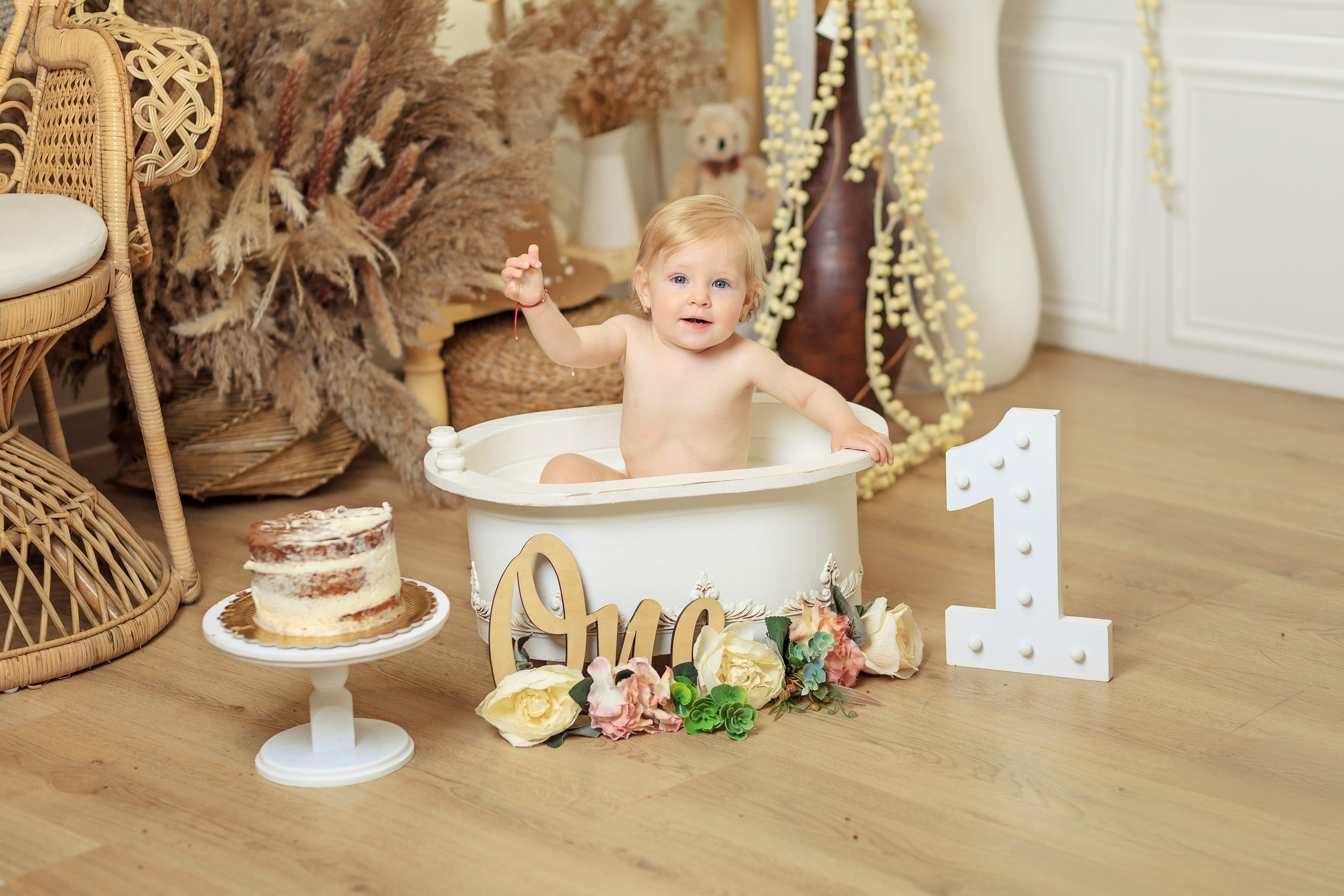 Elena Mascan – Fotograf newborn, maternitate, portret, smash the cake & branding personal | La Femme Studio Photograpy|Constanţa