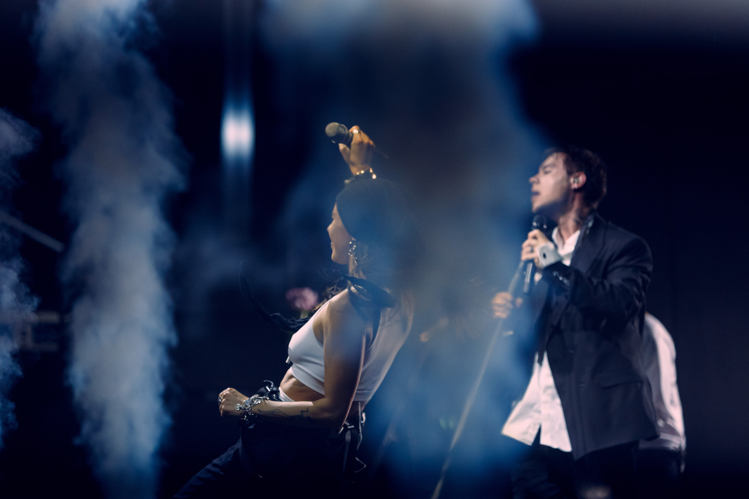 Fotos de una celebridad en un concierto. Fotógrafo de retrato, familia y reportajes en Valencia | España | Europa Vitalii Lumier