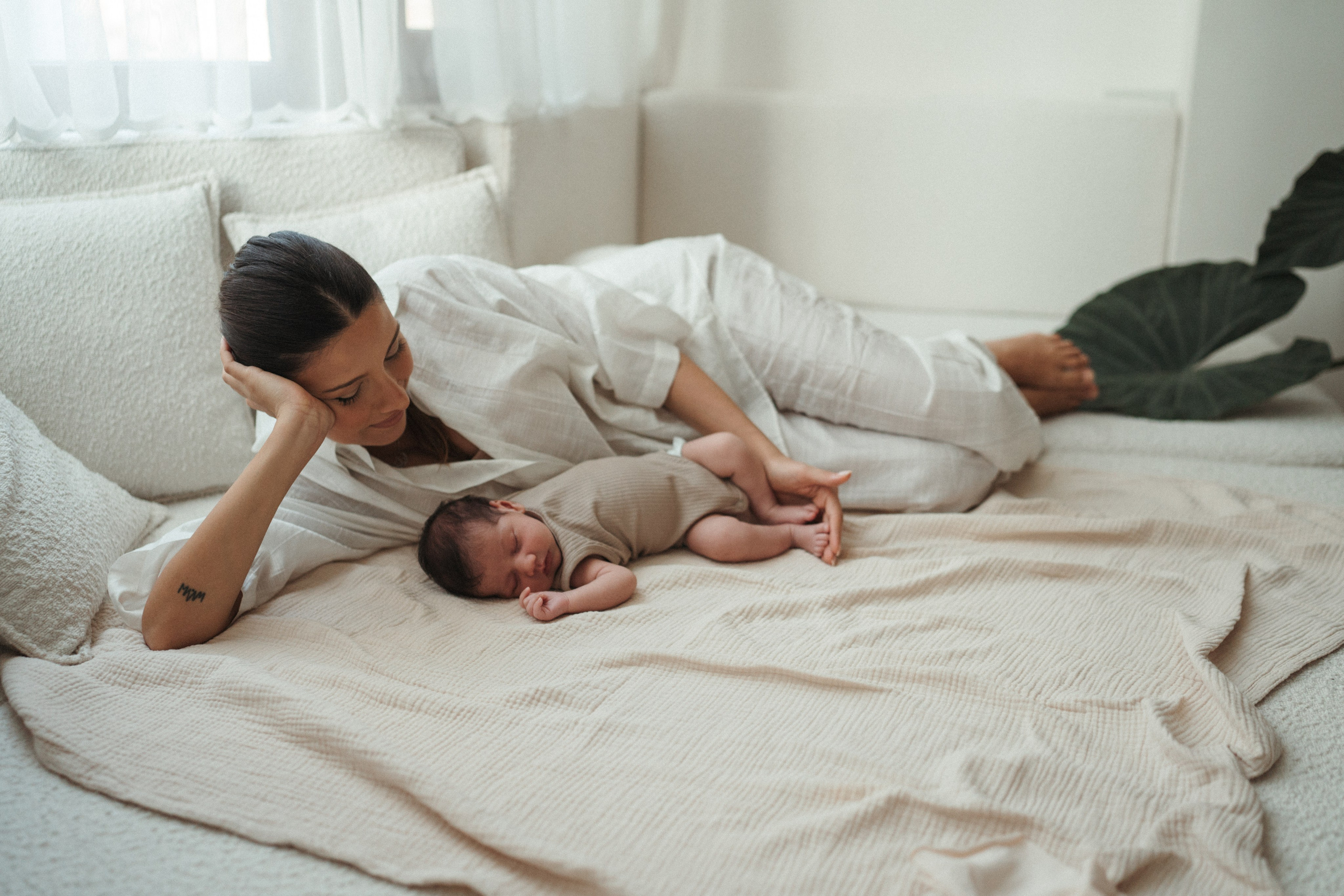 Welcome to the world Selma. Family photographer in Saudi Arabia