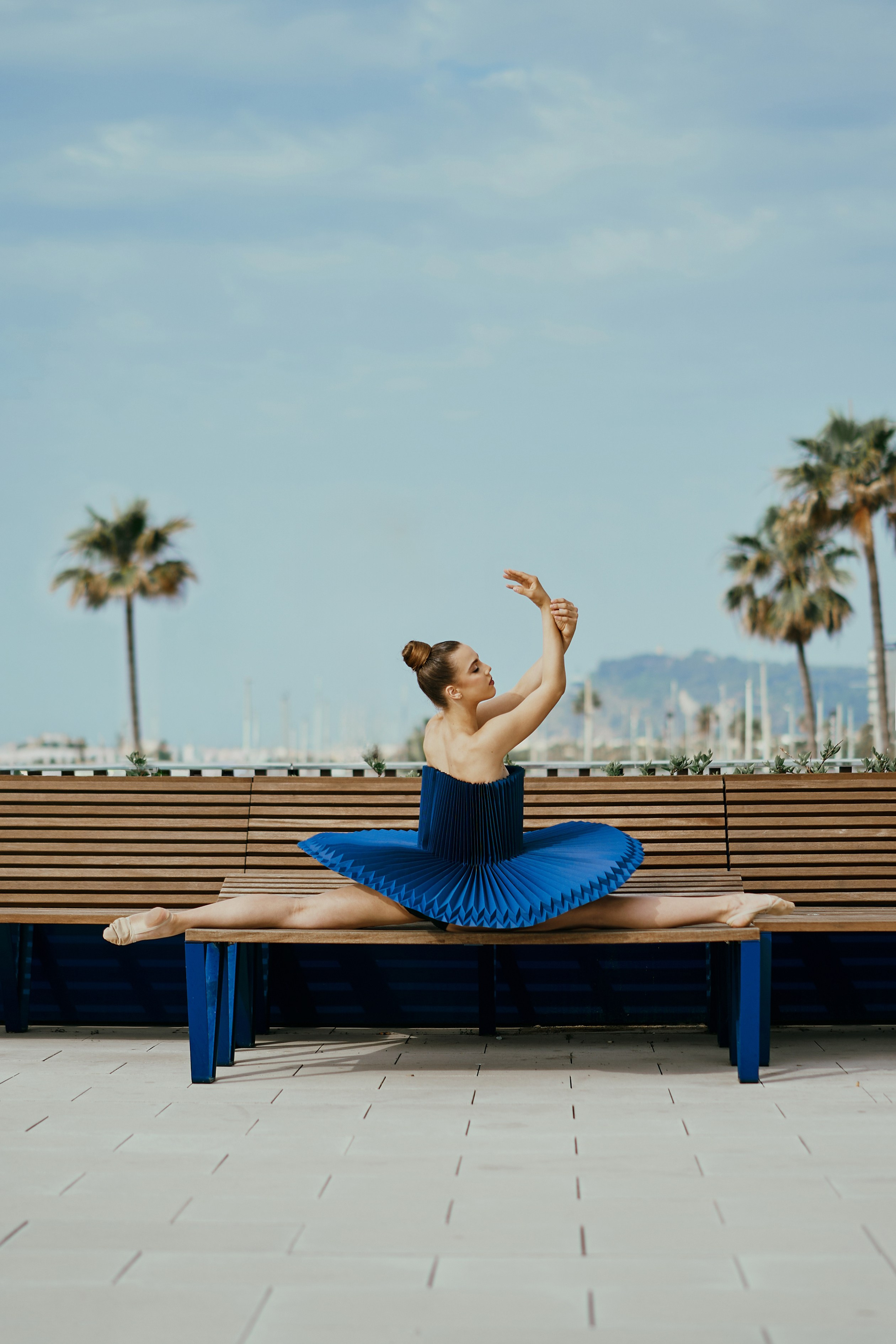 Барселона. Бумажное платье. Фотограф в Барселоне Жанна Захарченко