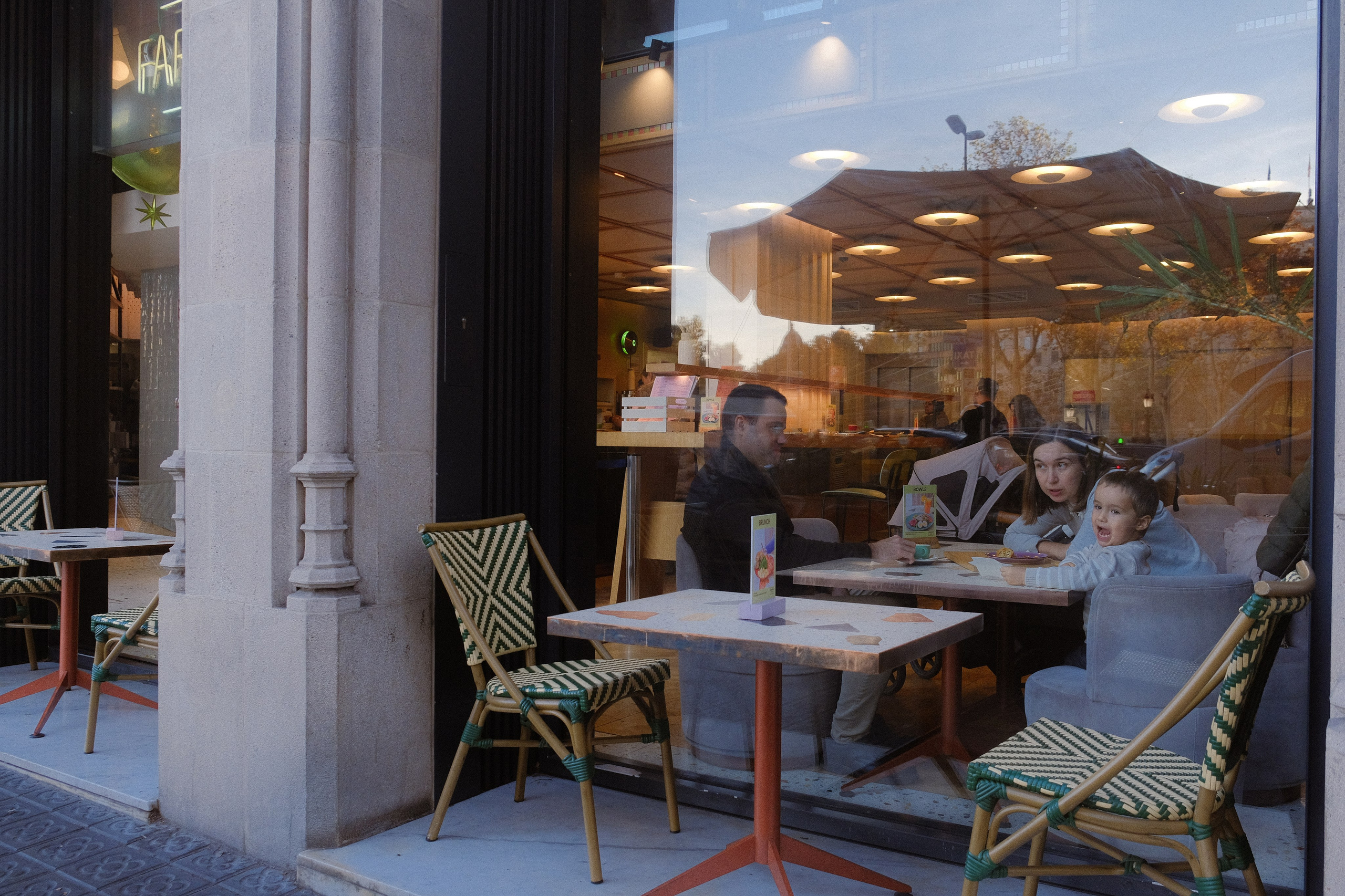 Tatiana. Fotógrafa infantil y de lactancia materna y maternidad en Barcelona