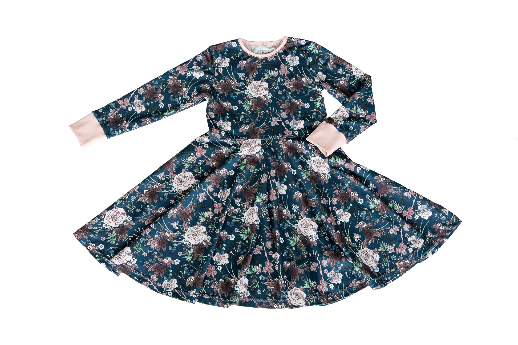 Ompelimo Villivanamo