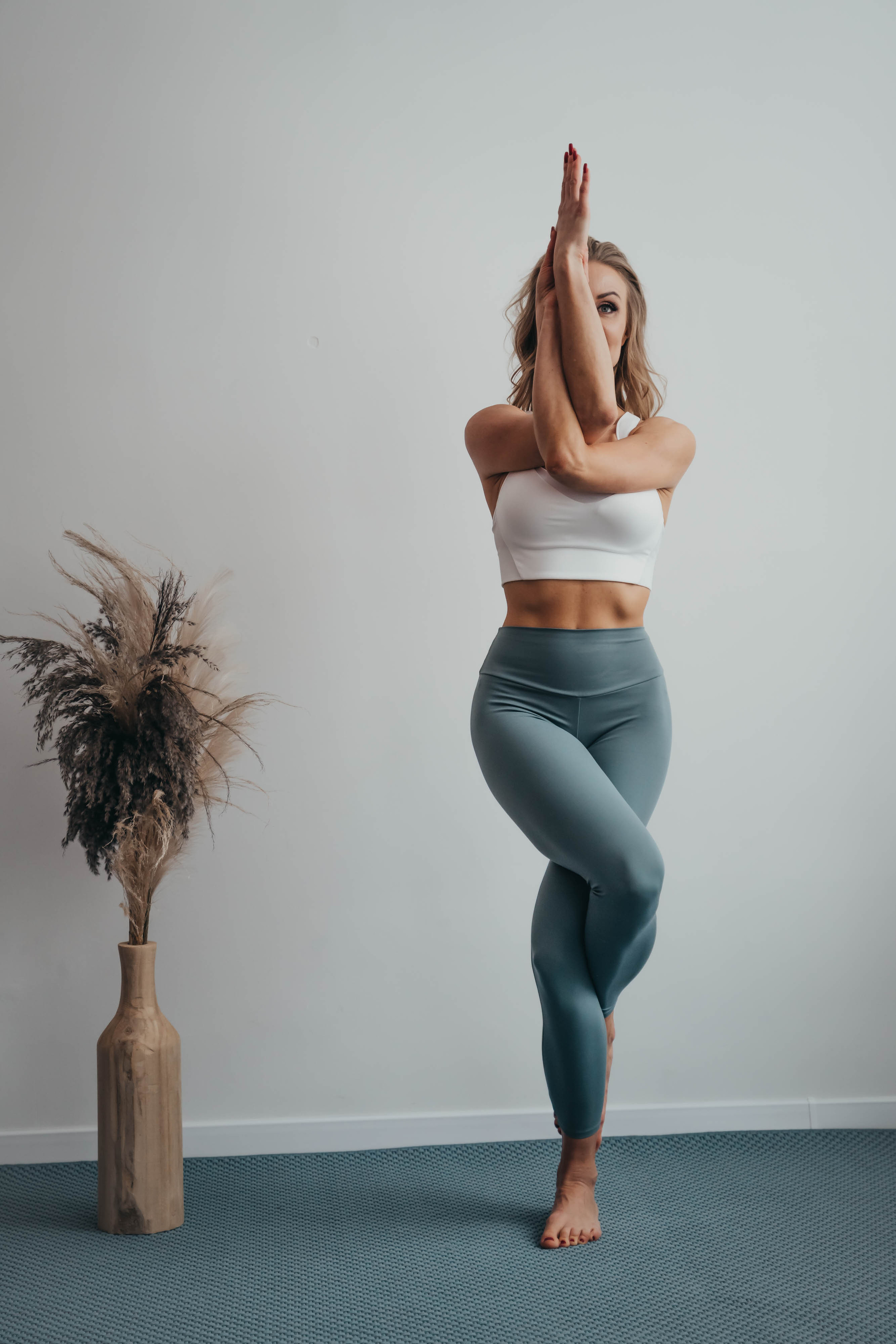 Мастер йоги. Главная